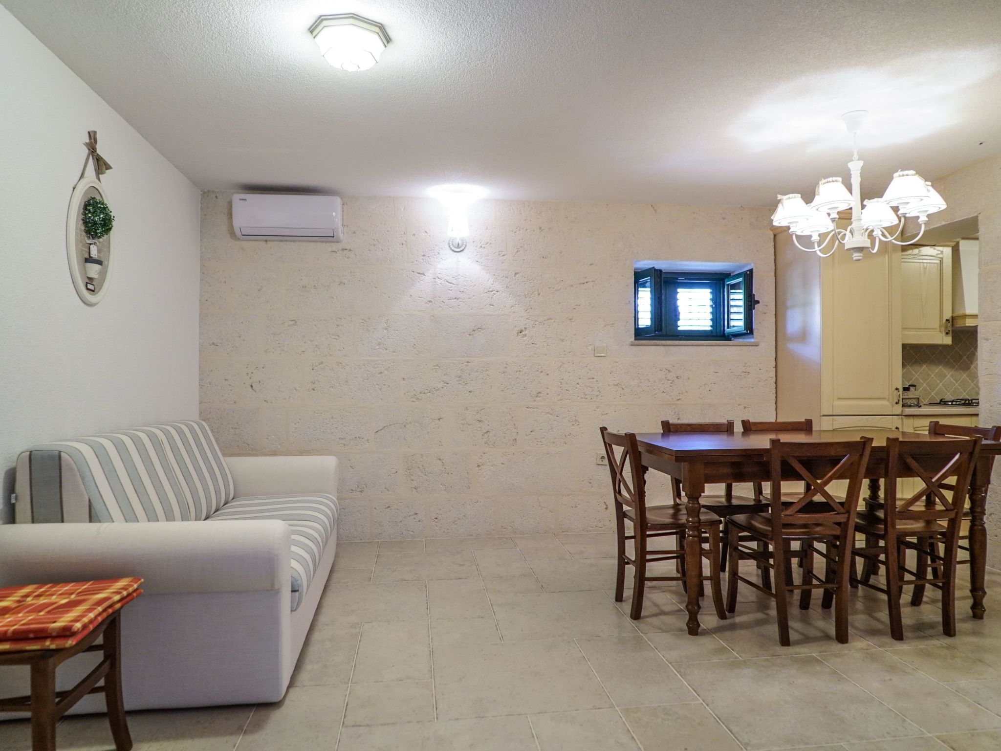 In Zagvozd mit Privatem Pool-Inside