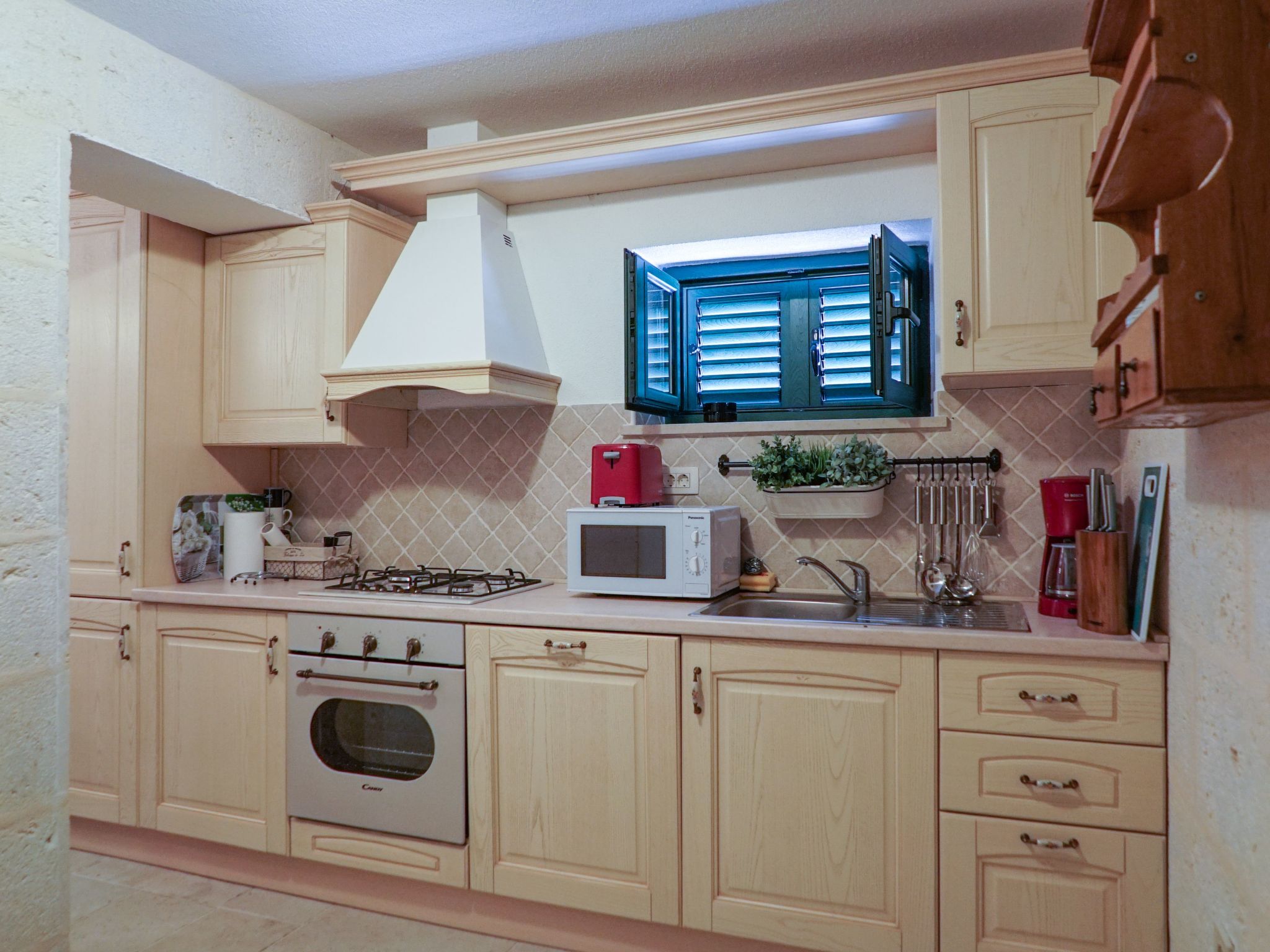 In Zagvozd mit Privatem Pool-Inside