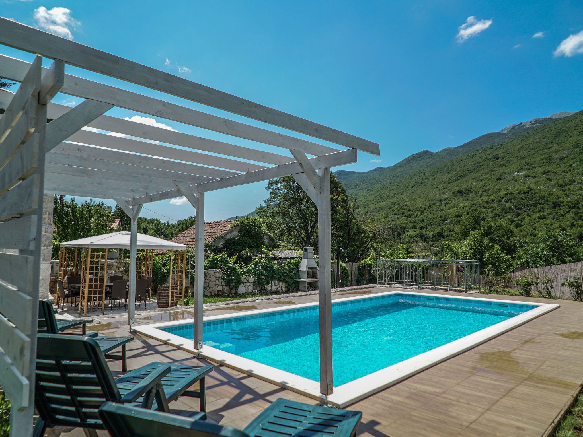 In Zagvozd mit Privatem Pool-Inside