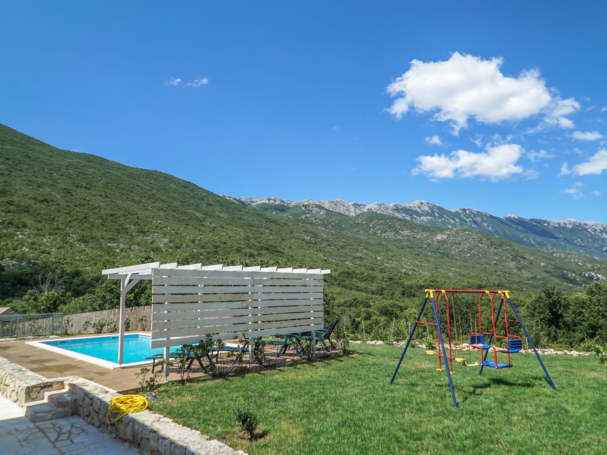 In Zagvozd mit Privatem Pool-Inside