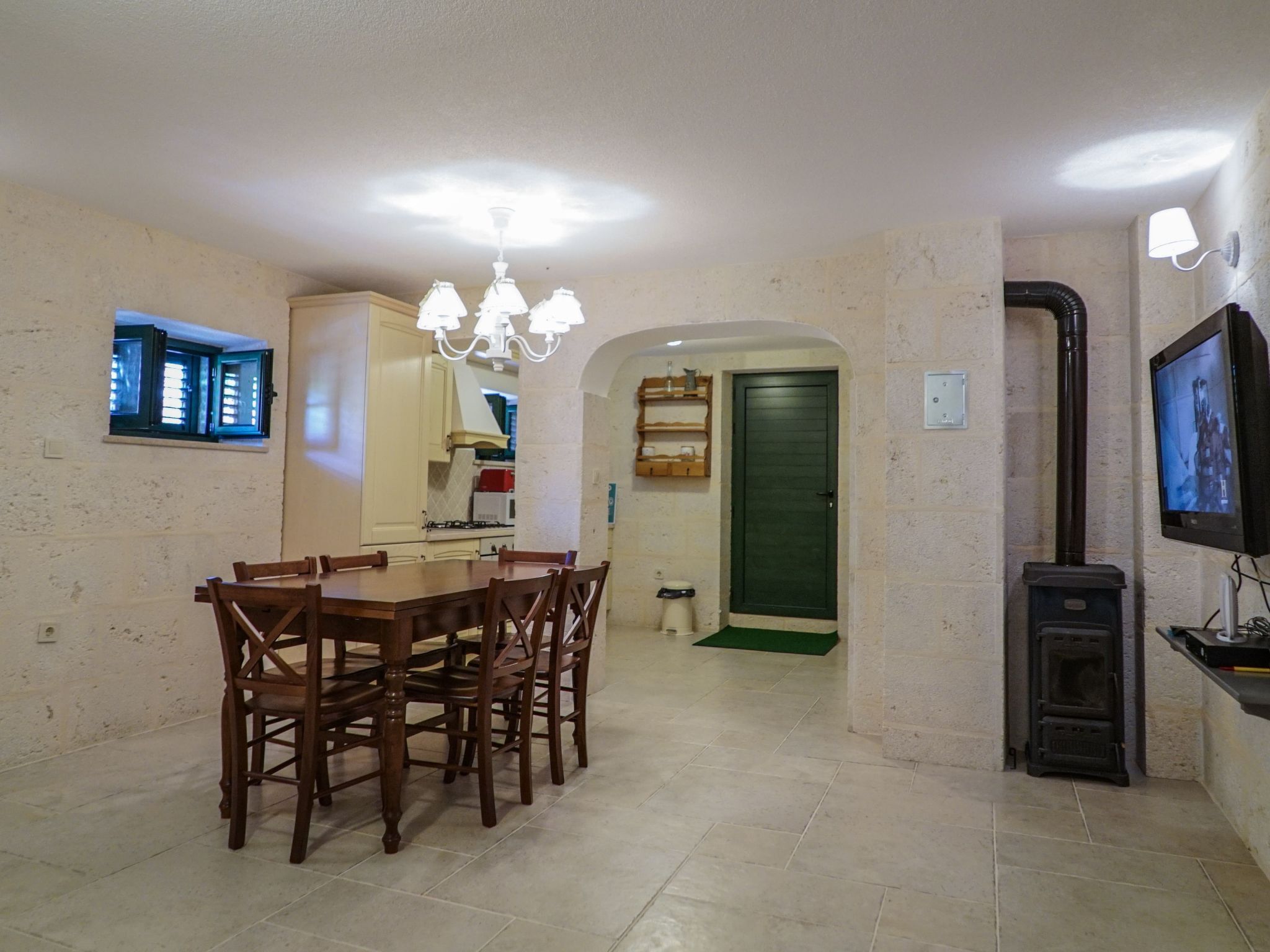 In Zagvozd mit Privatem Pool-Inside