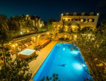 Landgoed Luica Dvori: Stijlvol groepshuis voor 20 personen in Midden-Dalmatië - thumbnail 1