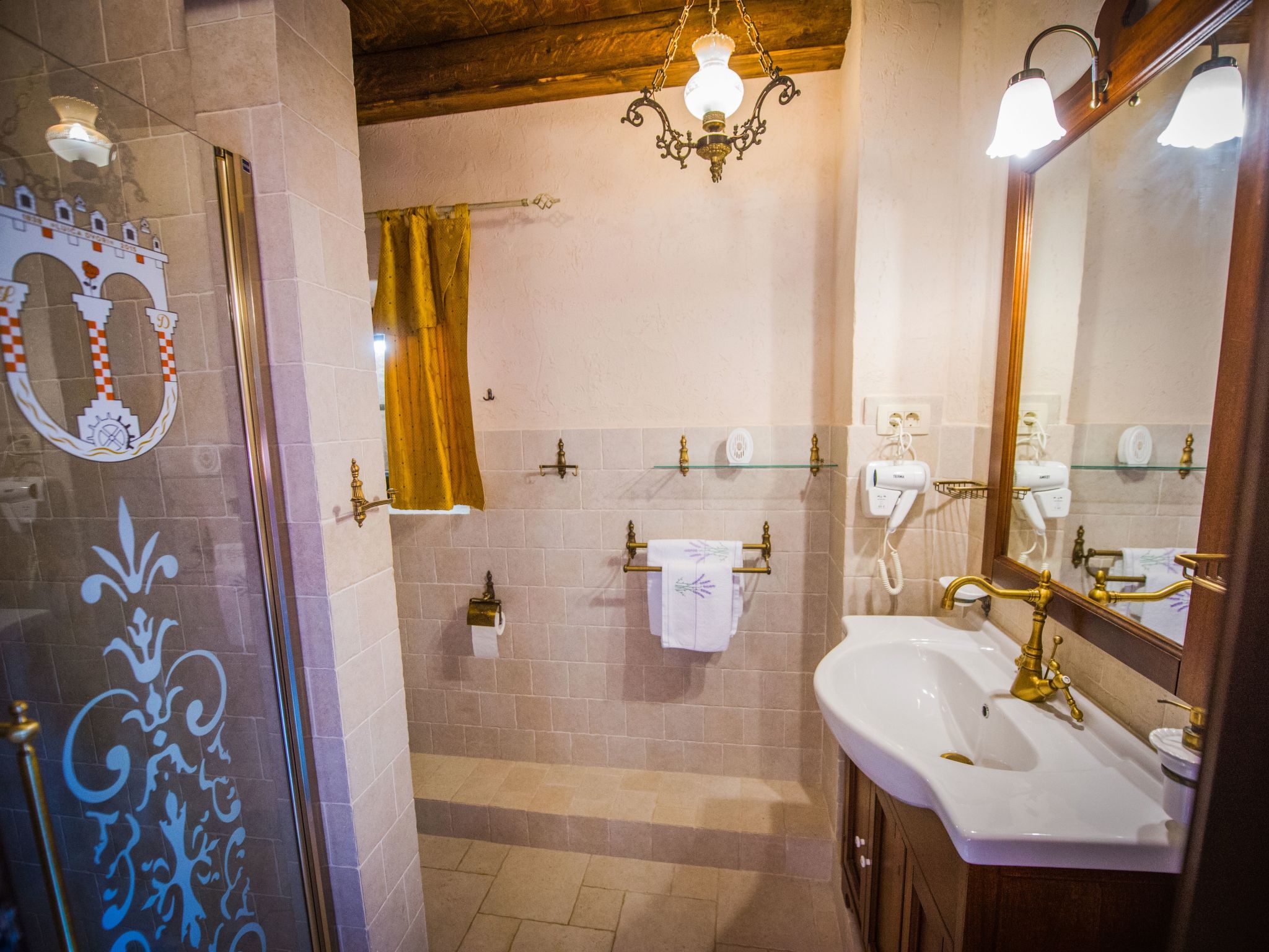 Landgut Luica Dvori-Image-tags.info