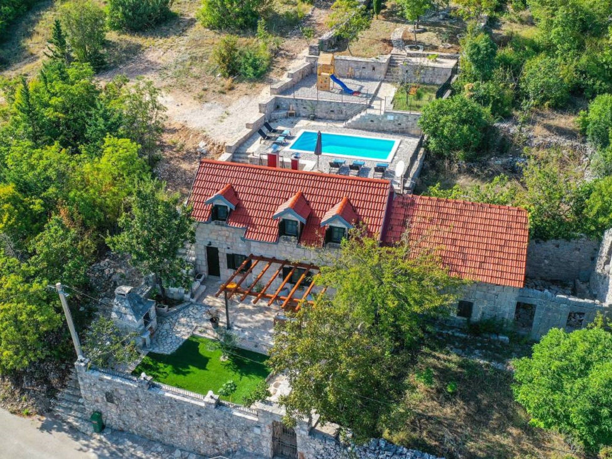 Green Paradise mit Pool