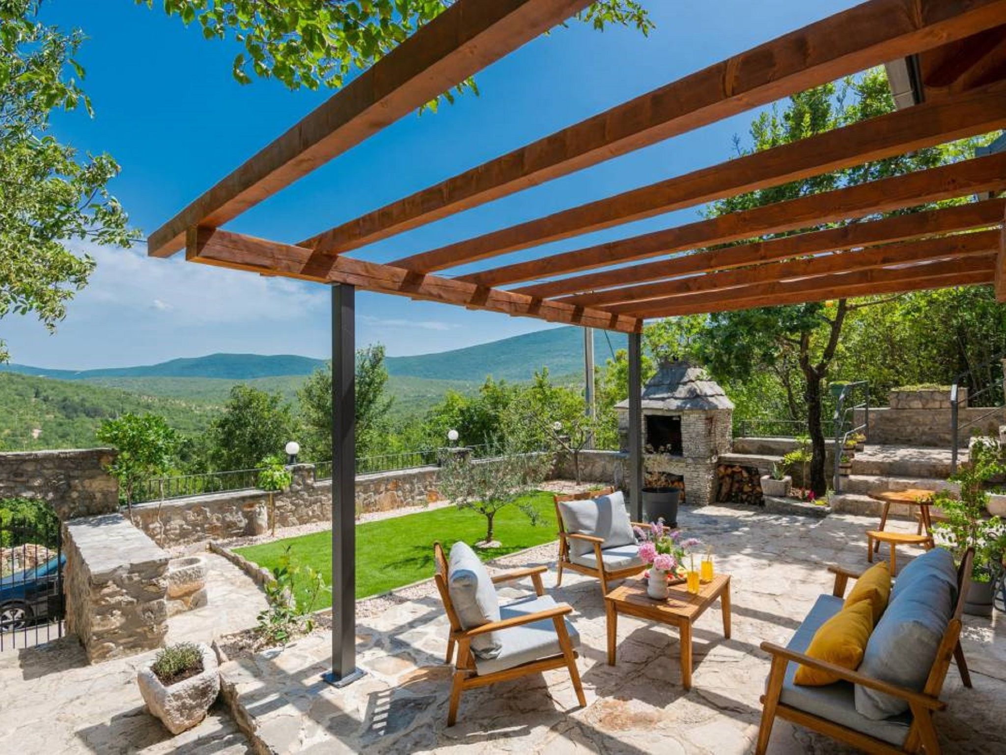 Green Paradise mit Pool-Dedans