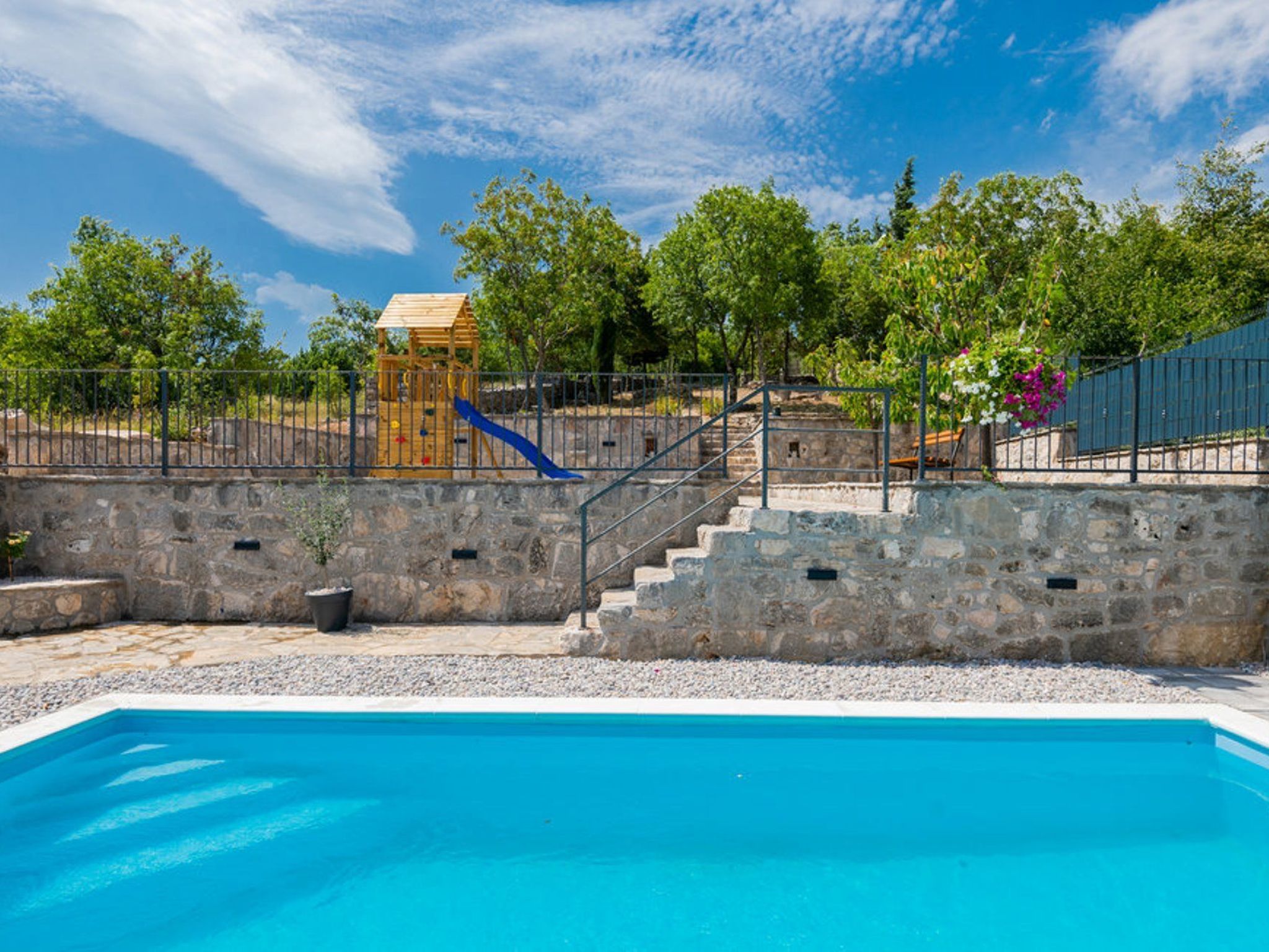 Green Paradise mit Pool-Dedans