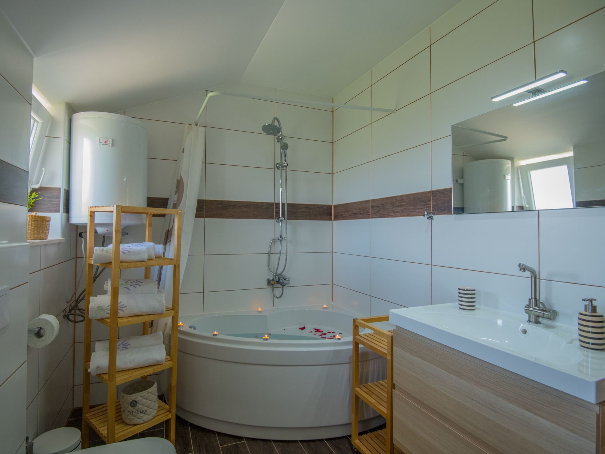 Freistehende Villa Iva Grubine mit Privatpool-Inside