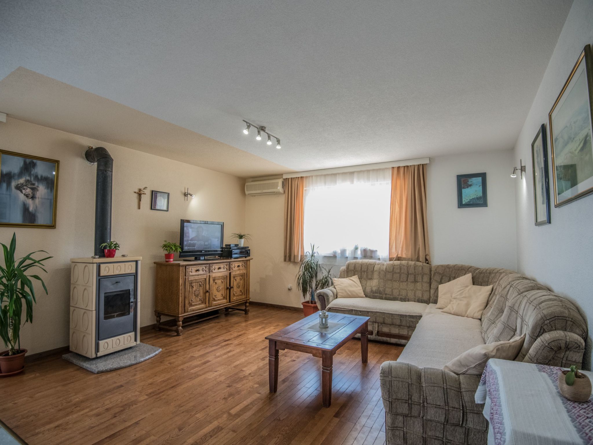 Freistehende Villa Iva Grubine mit Privatpool-Inside