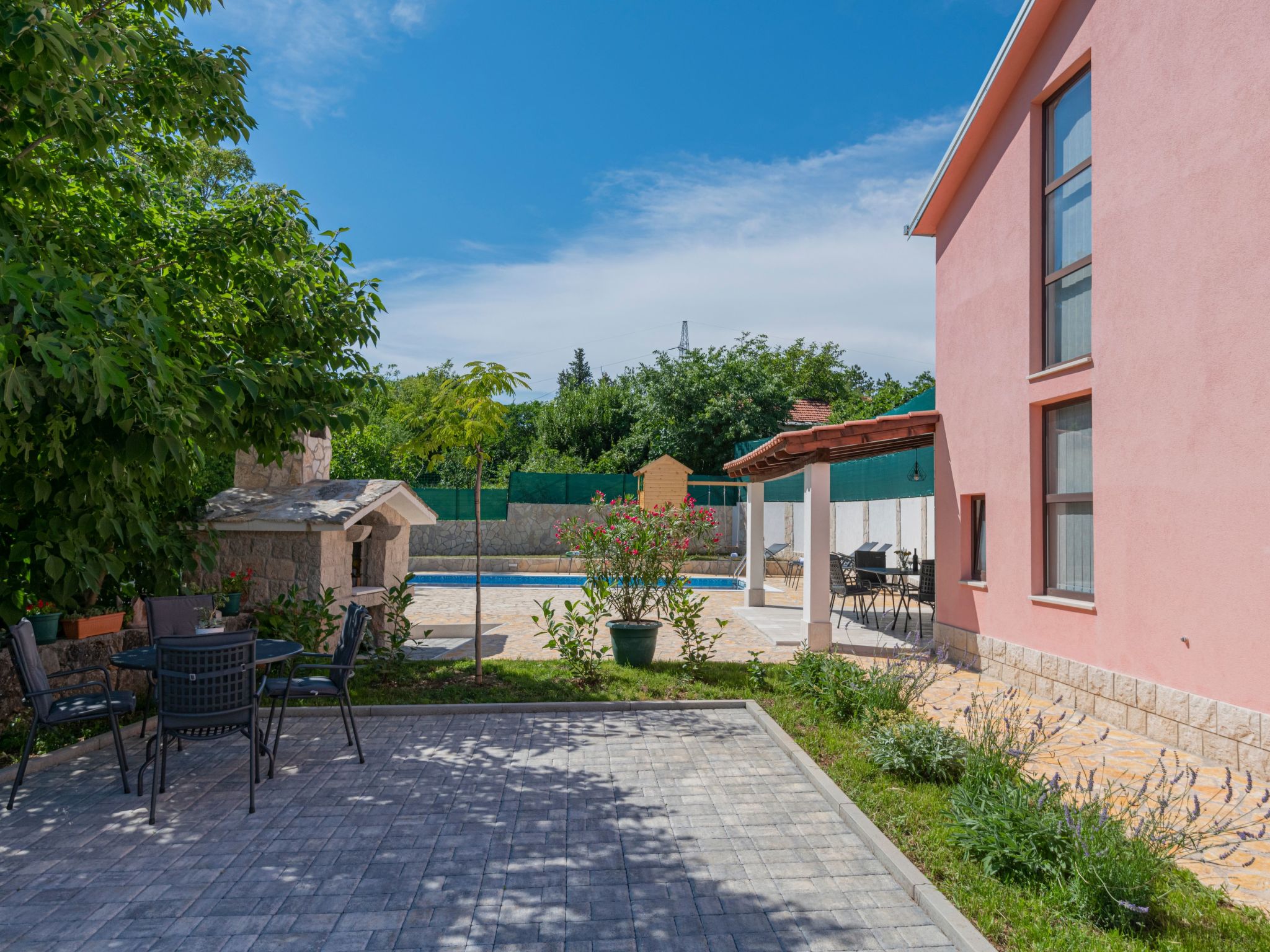 Haus in Grubine mit Außenpool-Binnen