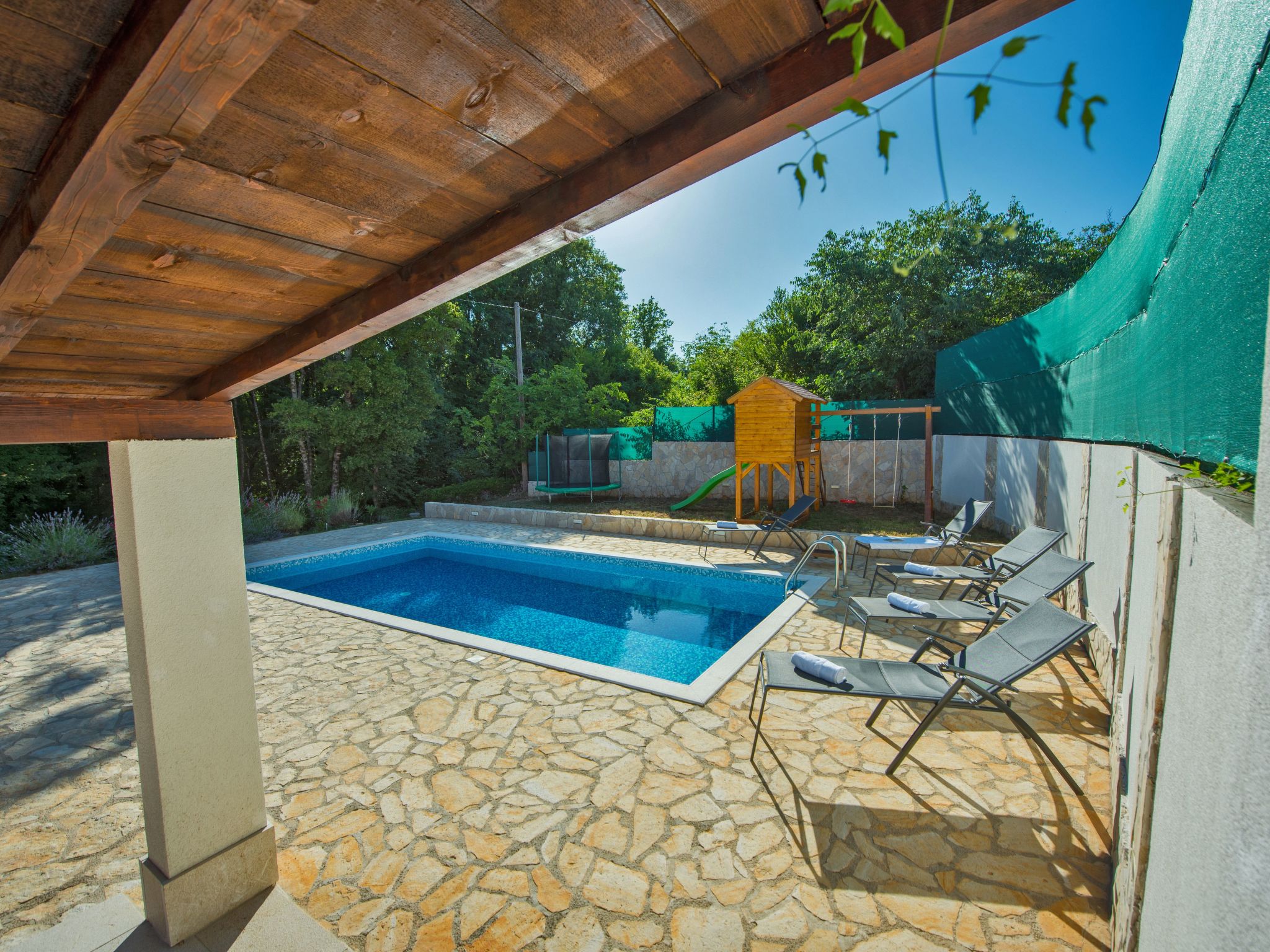 Haus in Grubine mit Außenpool