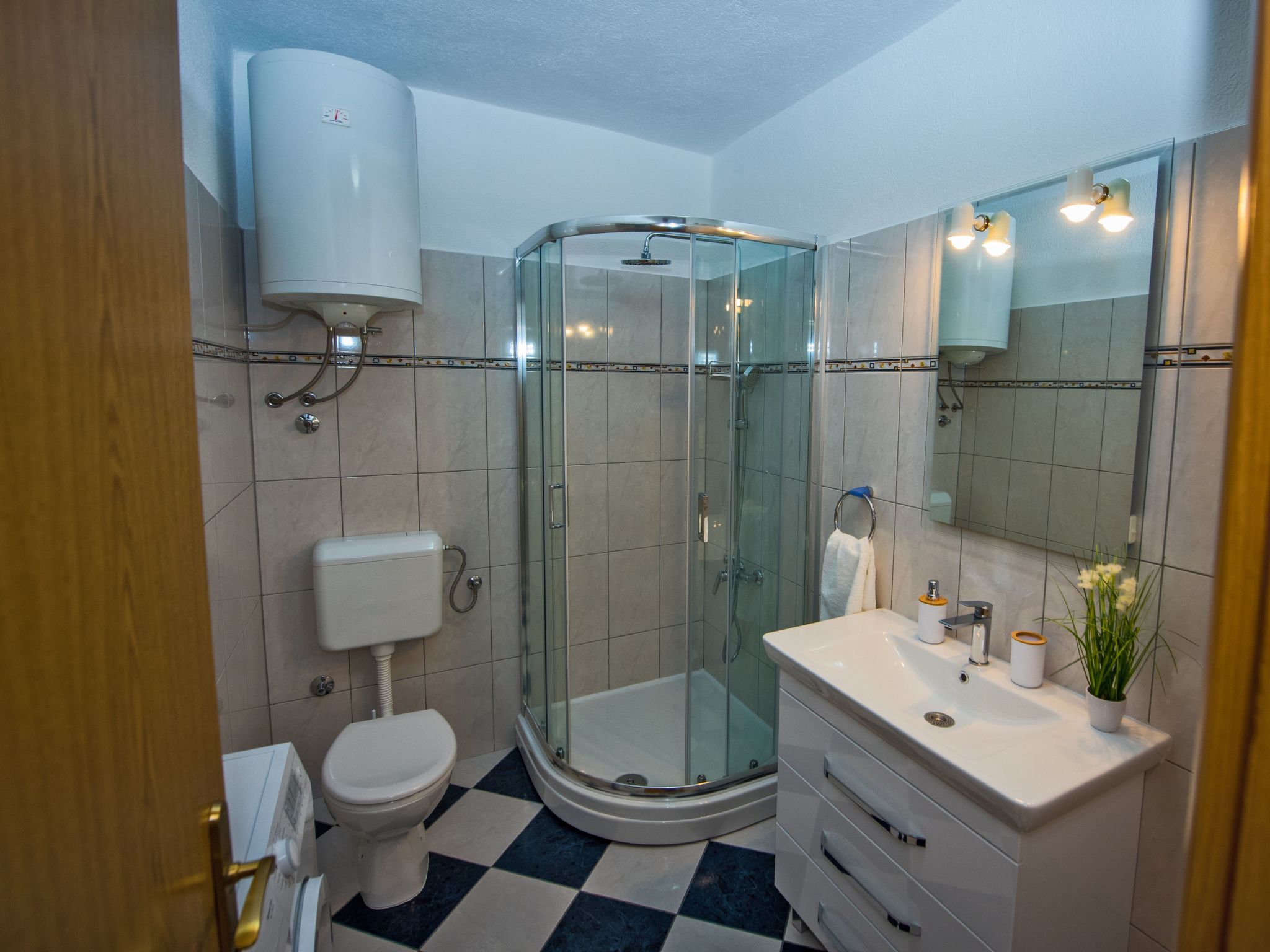 Haus in Grubine mit Außenpool-Binnen