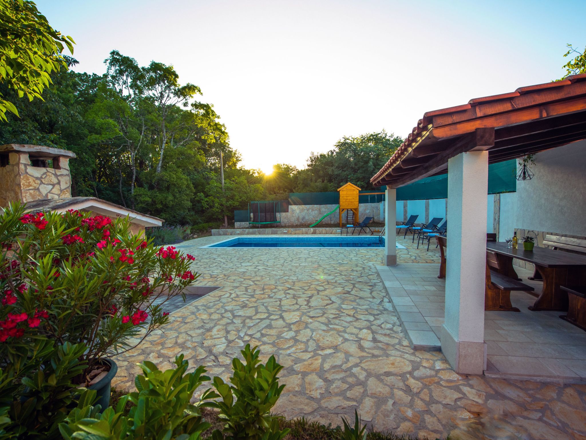 Haus in Grubine mit Außenpool-Binnen