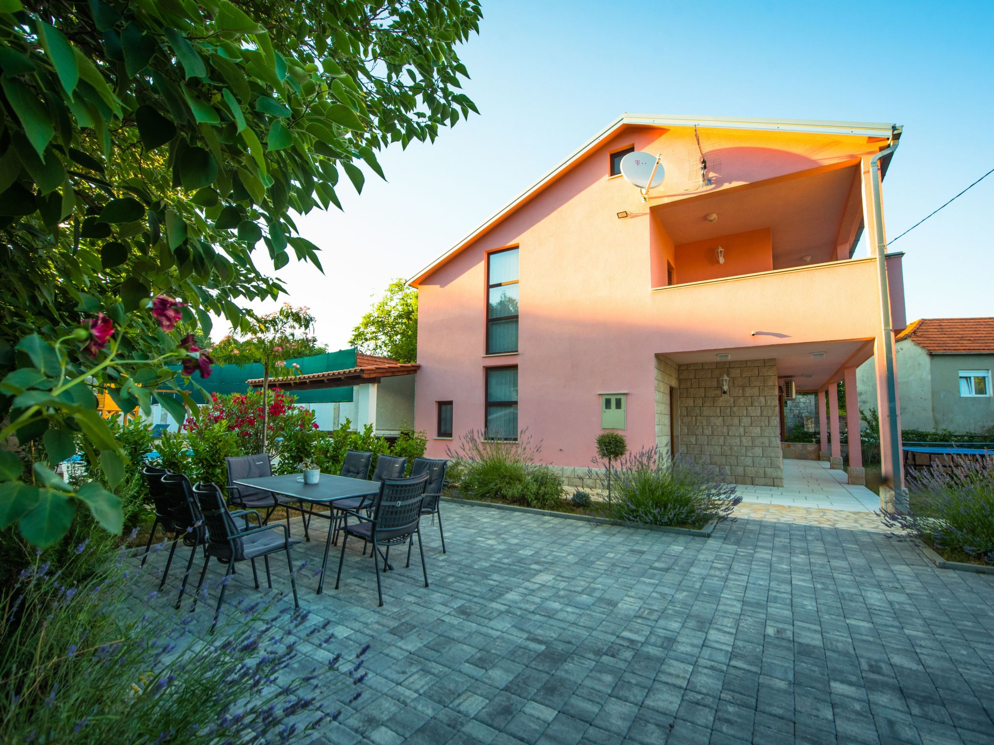 Haus in Grubine mit Außenpool-Binnen