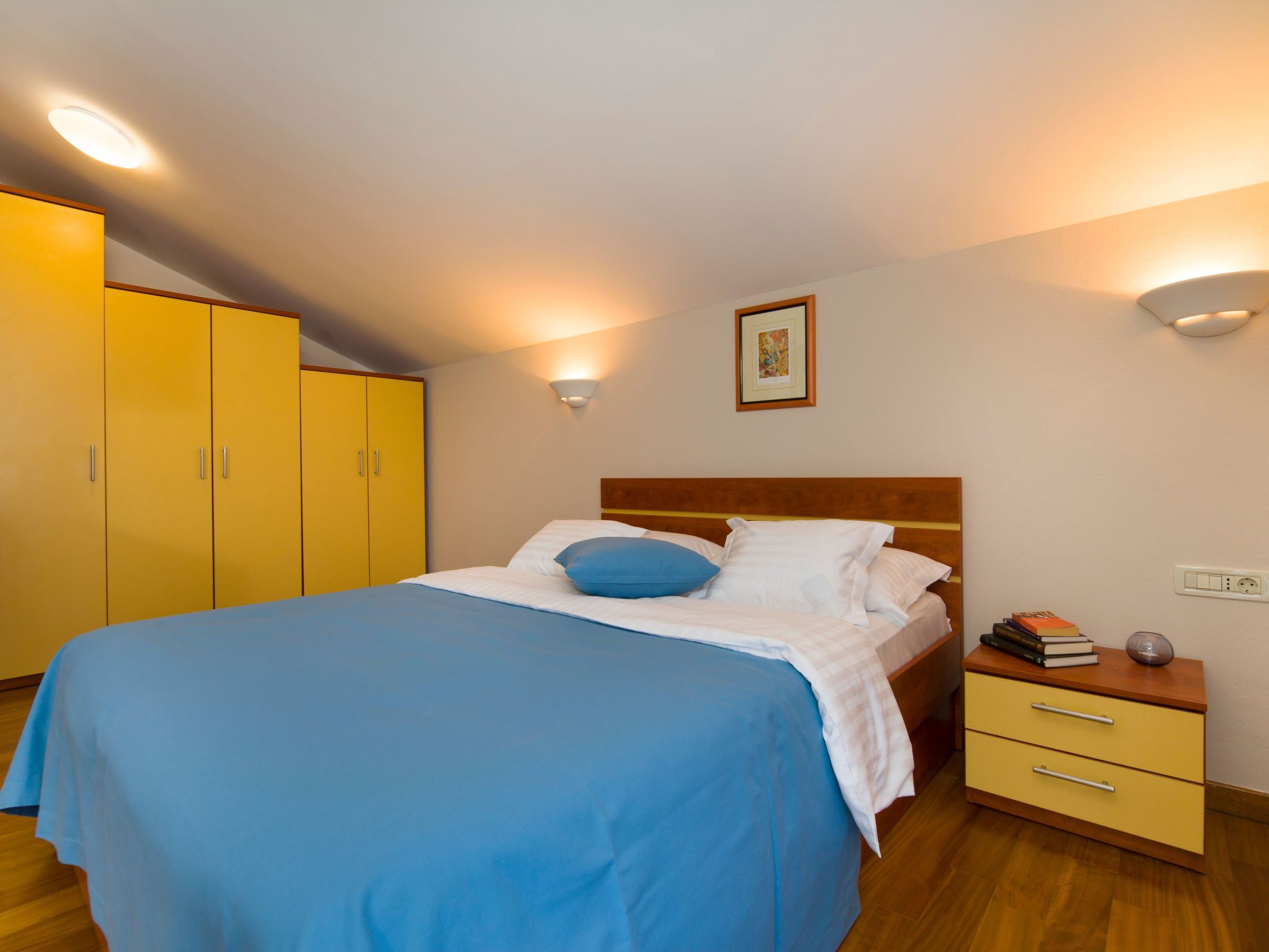 Ferienvilla mit Garten, Grill und Terrasse-Drinnen