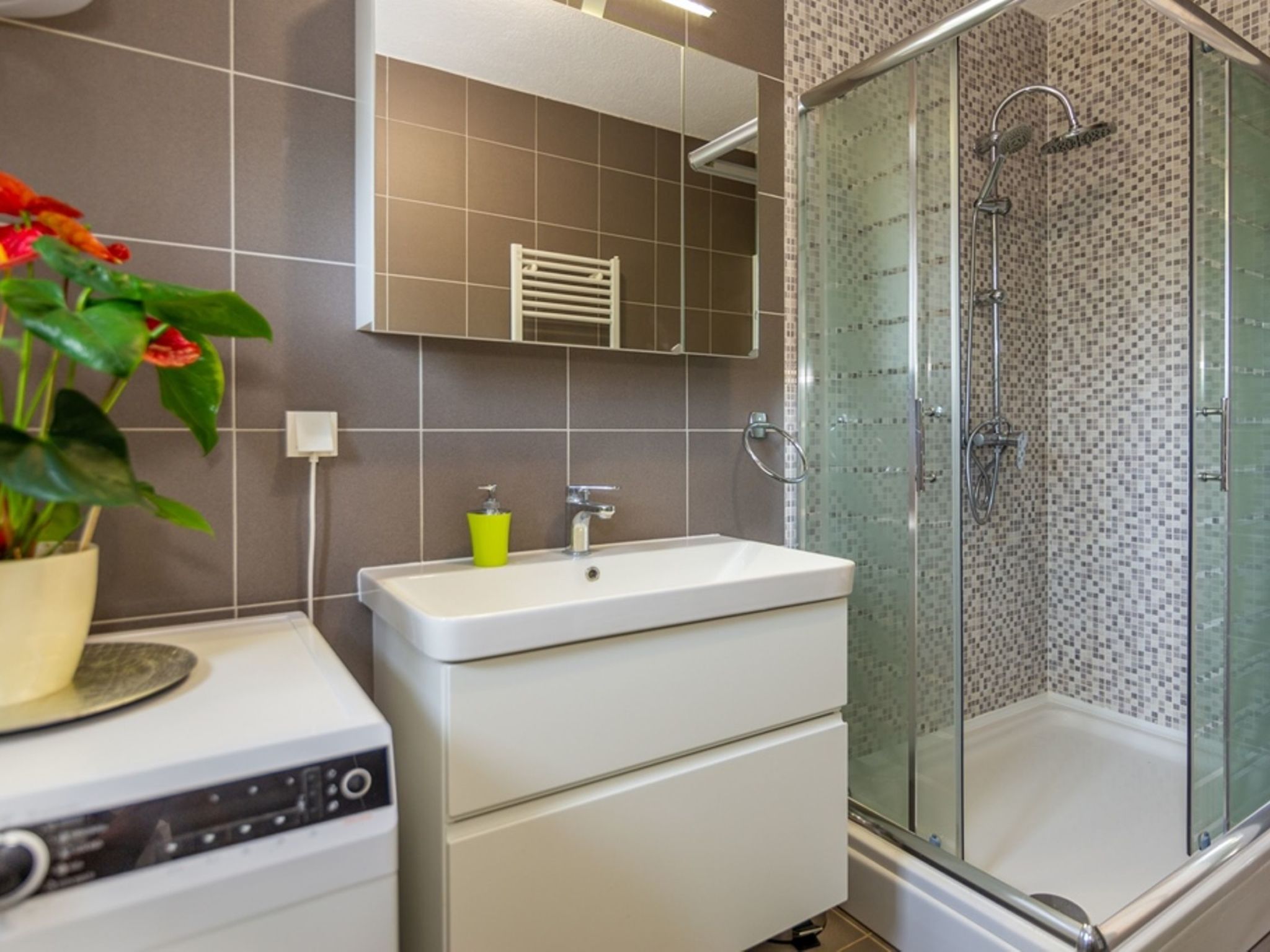 Villa Mia Flora mit Pool-Drinnen