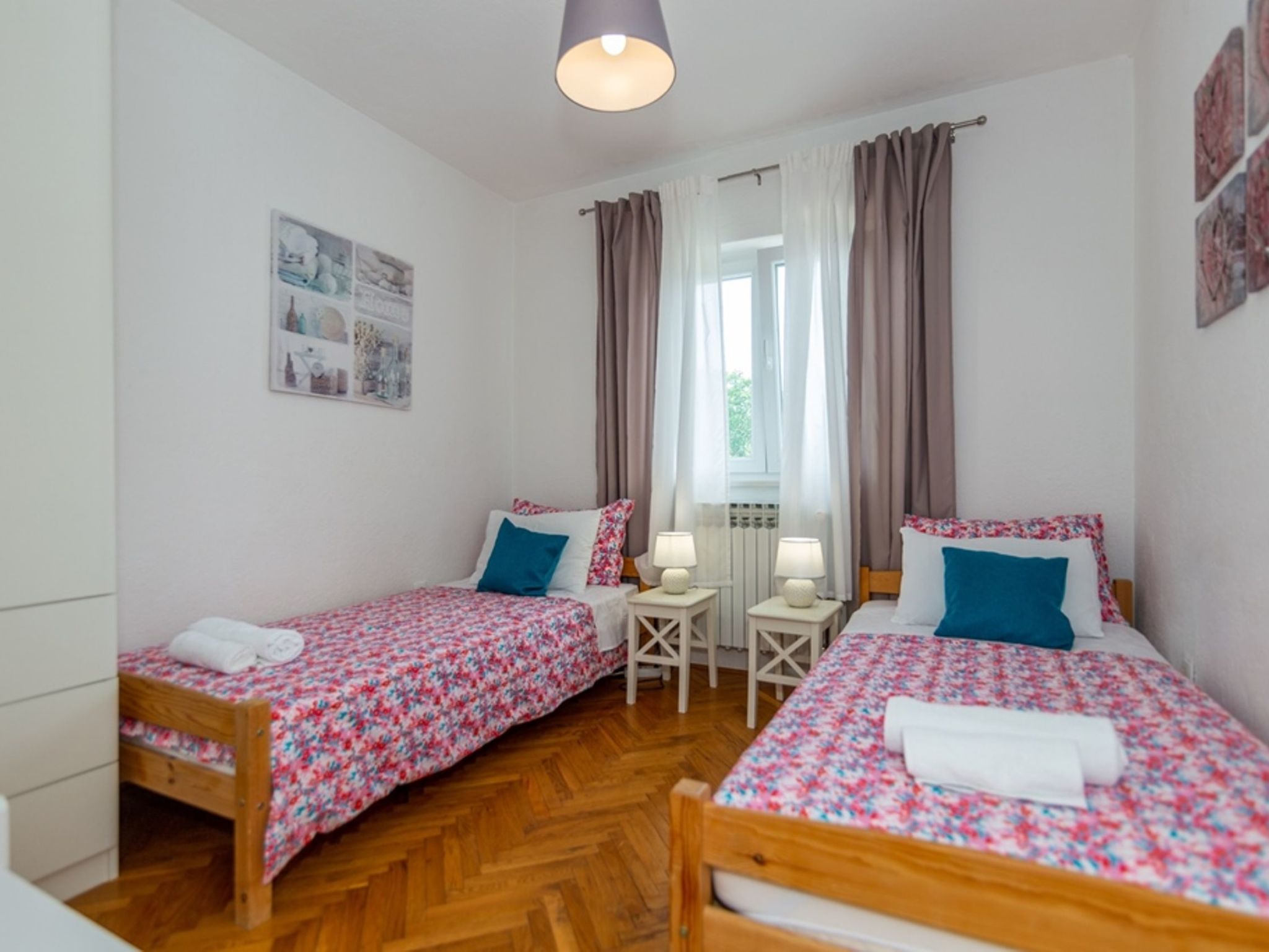 Villa Mia Flora mit Pool-Drinnen