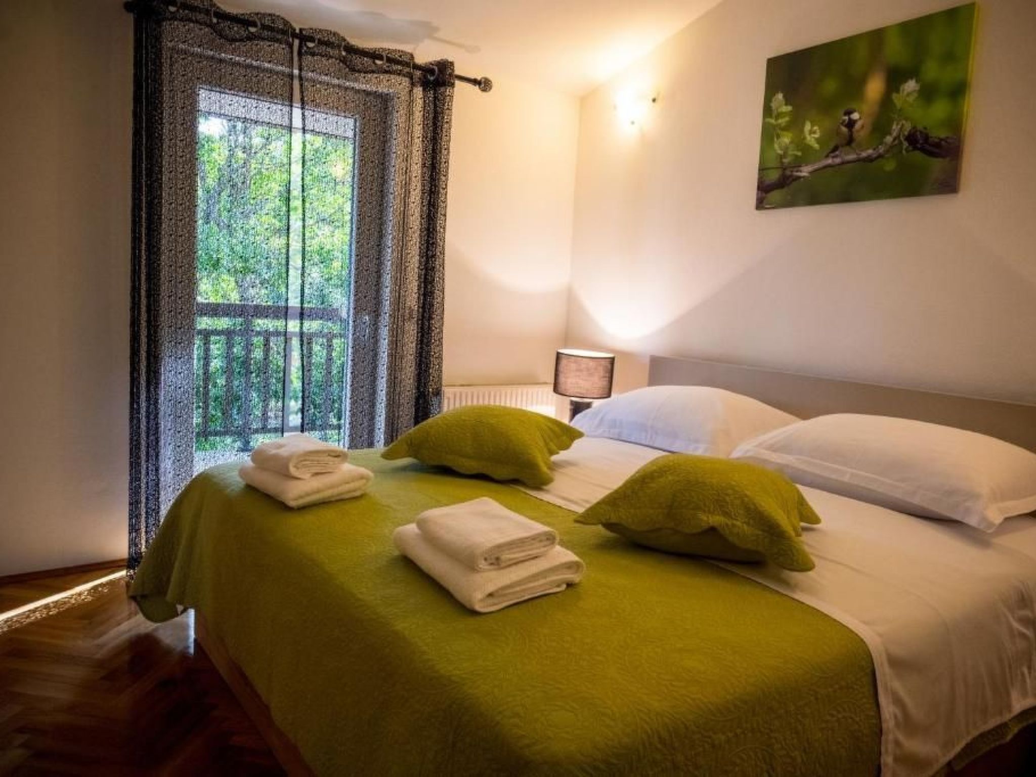 "Alte Eiche" mit Pool, Grill, Terrasse-Drinnen