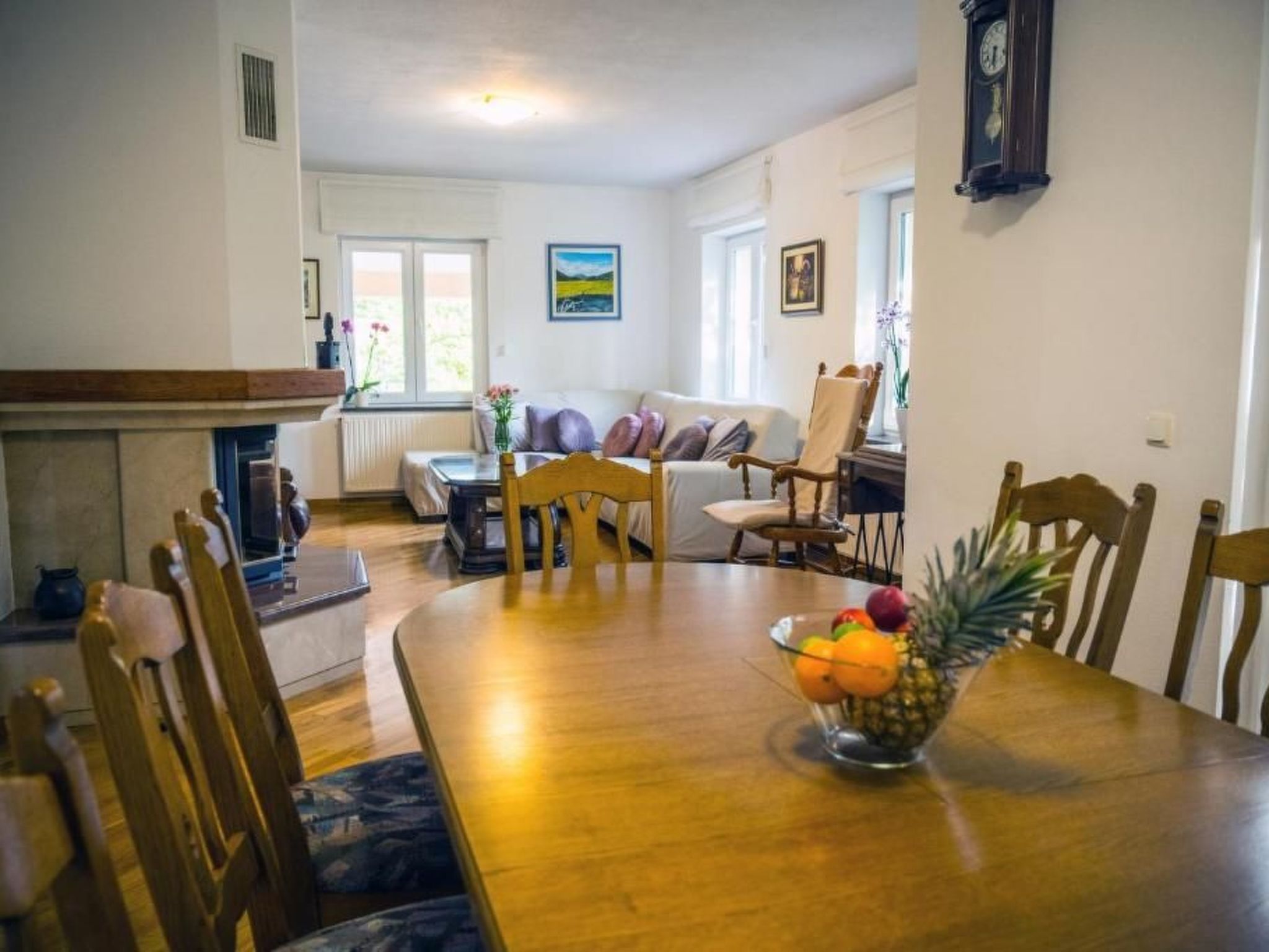 "Alte Eiche" mit Pool, Grill, Terrasse-Drinnen