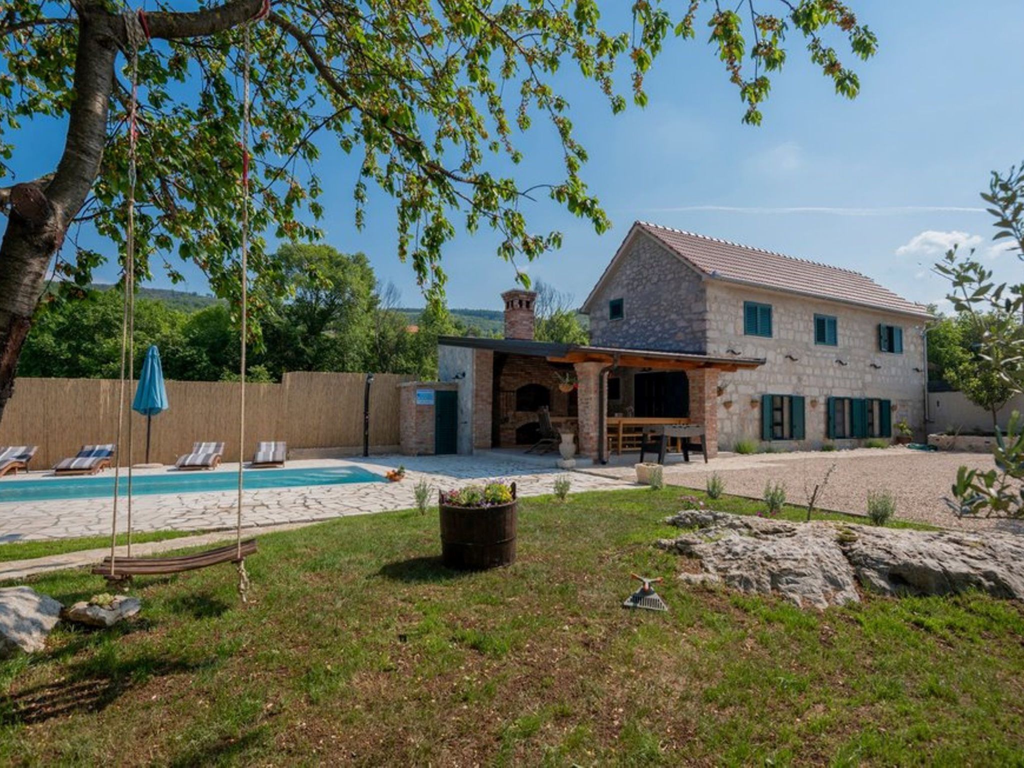 Villa Eli Rustic mit privatem Pool-Dedans