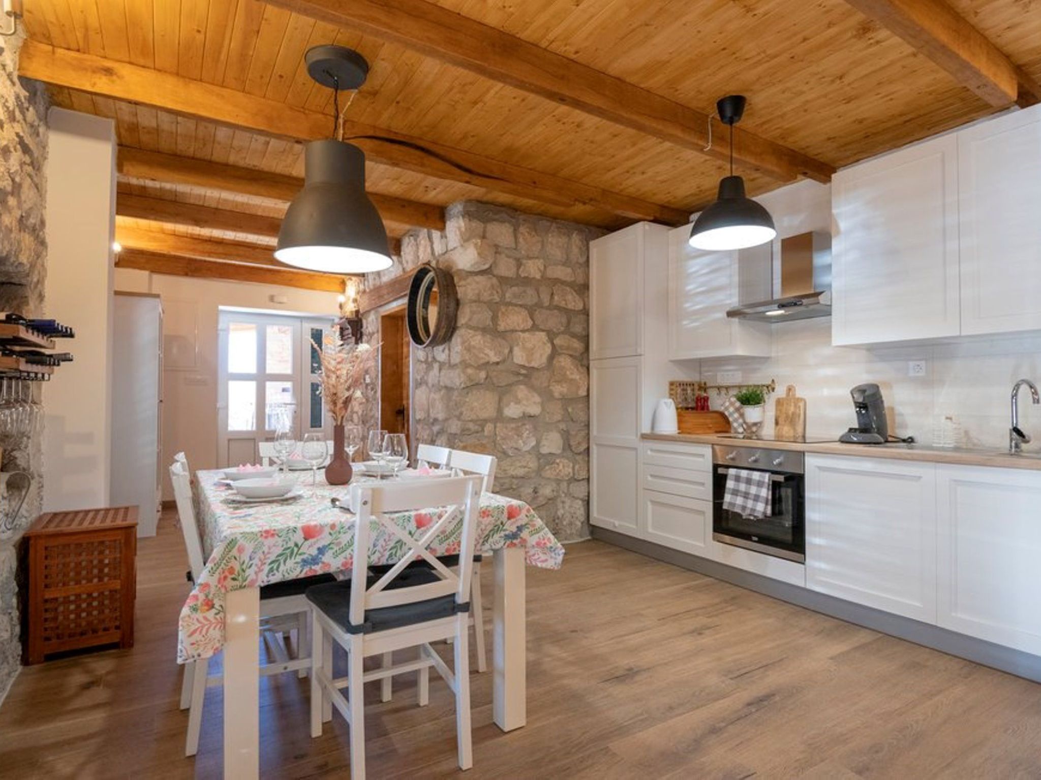 Villa Eli Rustic mit privatem Pool-Dedans