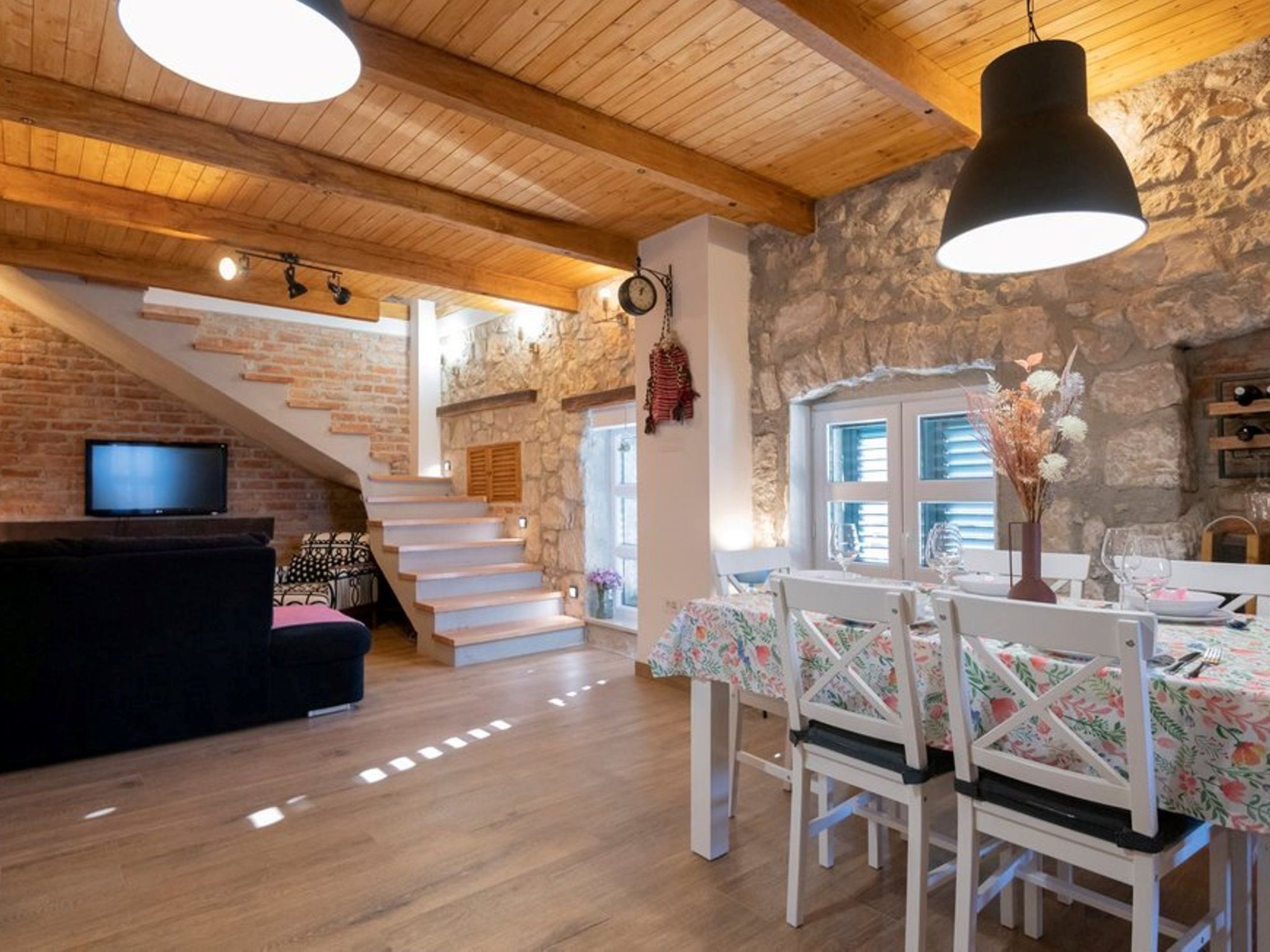 Villa Eli Rustic mit privatem Pool-Dedans