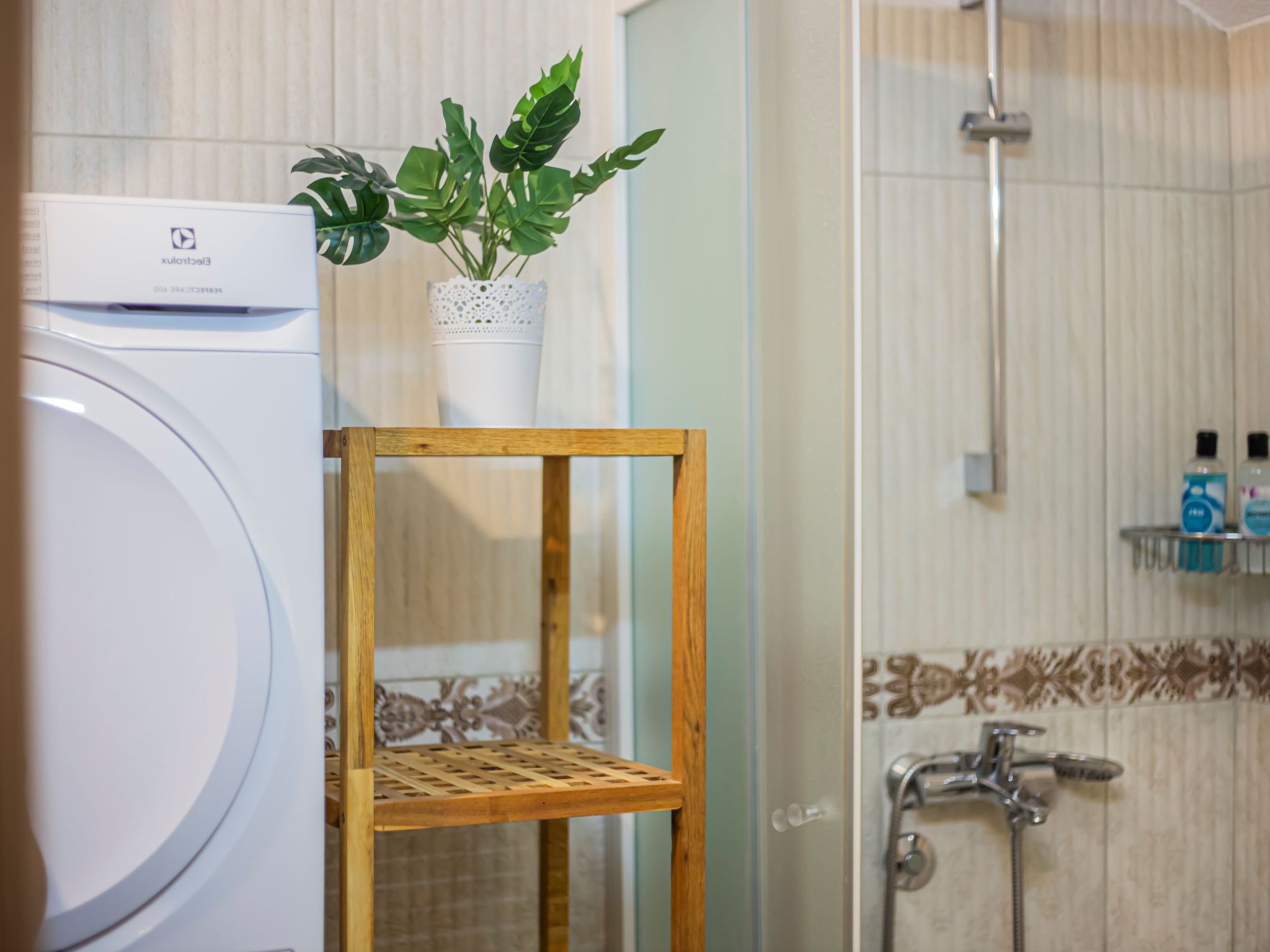 Großes Ferienhaus in Gornji Vinjani mit Pool - Image-tags.info