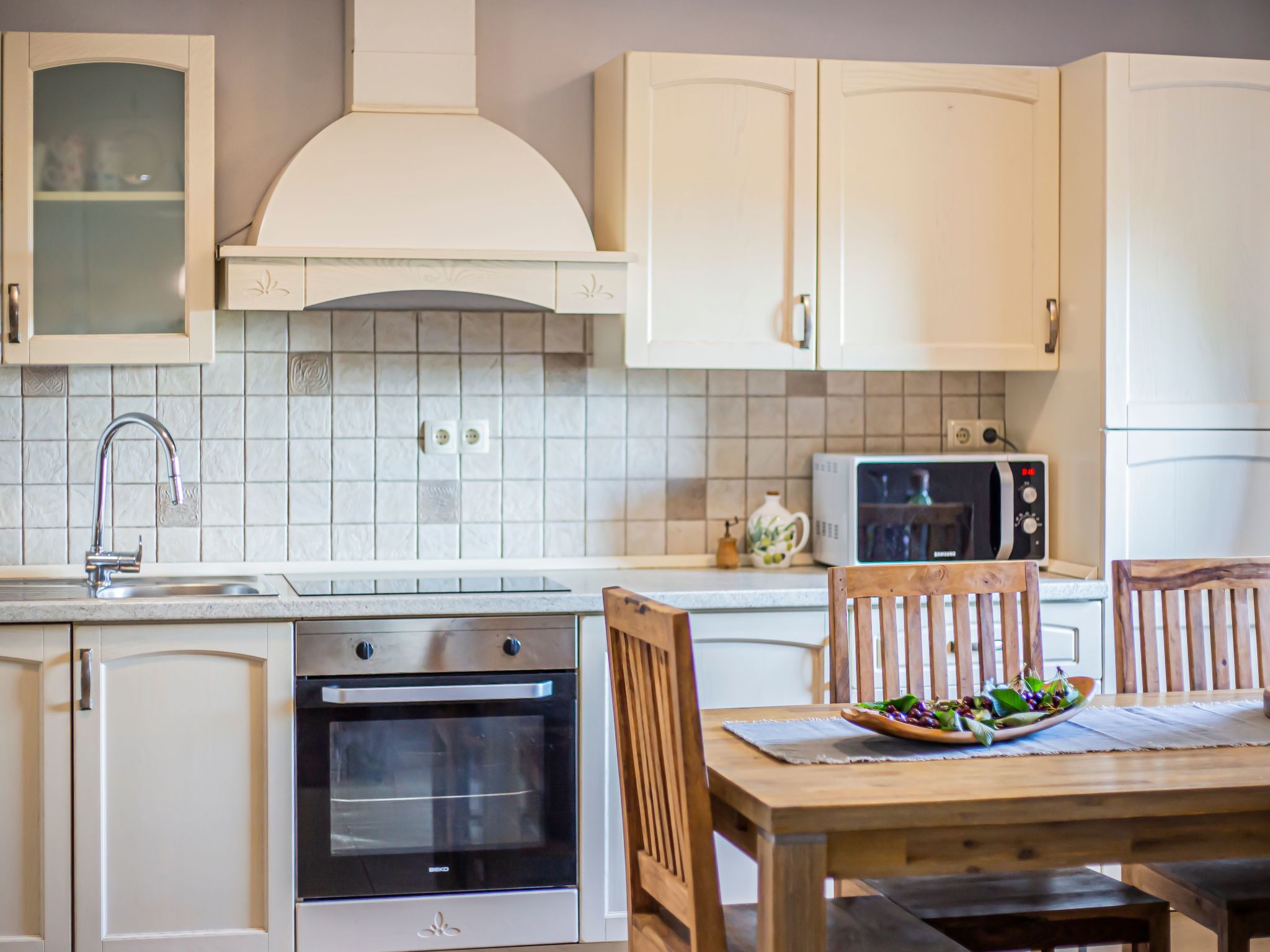 Großes Ferienhaus in Gornji Vinjani mit Pool - Image-tags.info