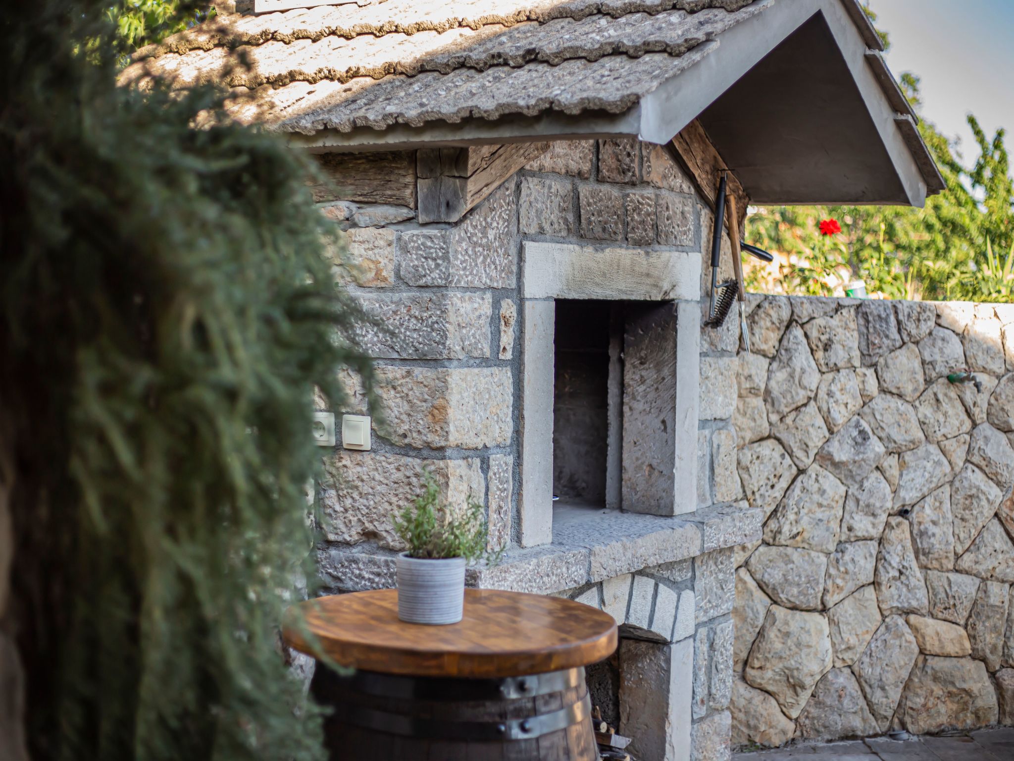 Großes Ferienhaus in Gornji Vinjani mit Pool - Image-tags.info