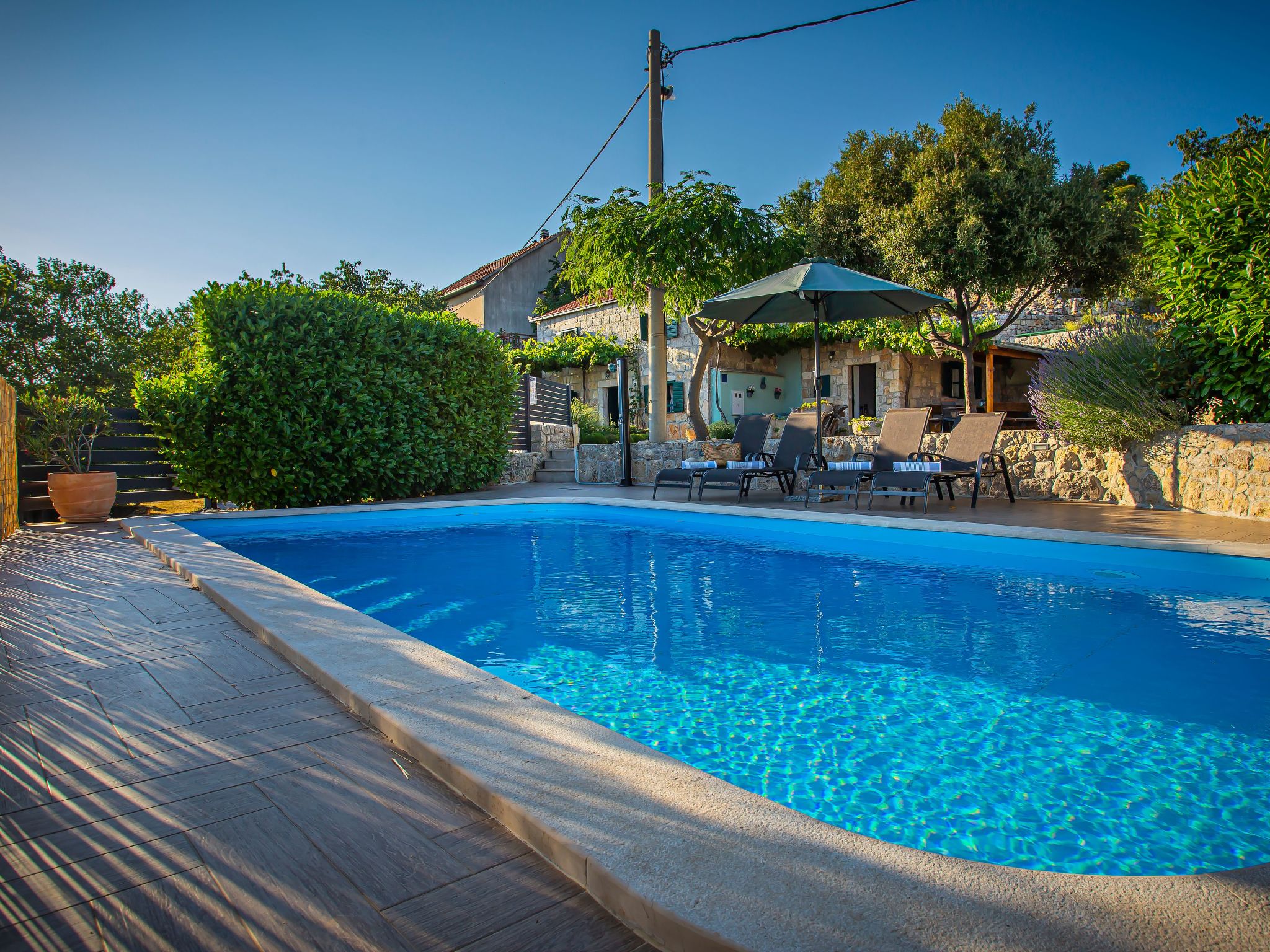 Großes Ferienhaus in Gornji Vinjani mit Pool - Image-tags.info