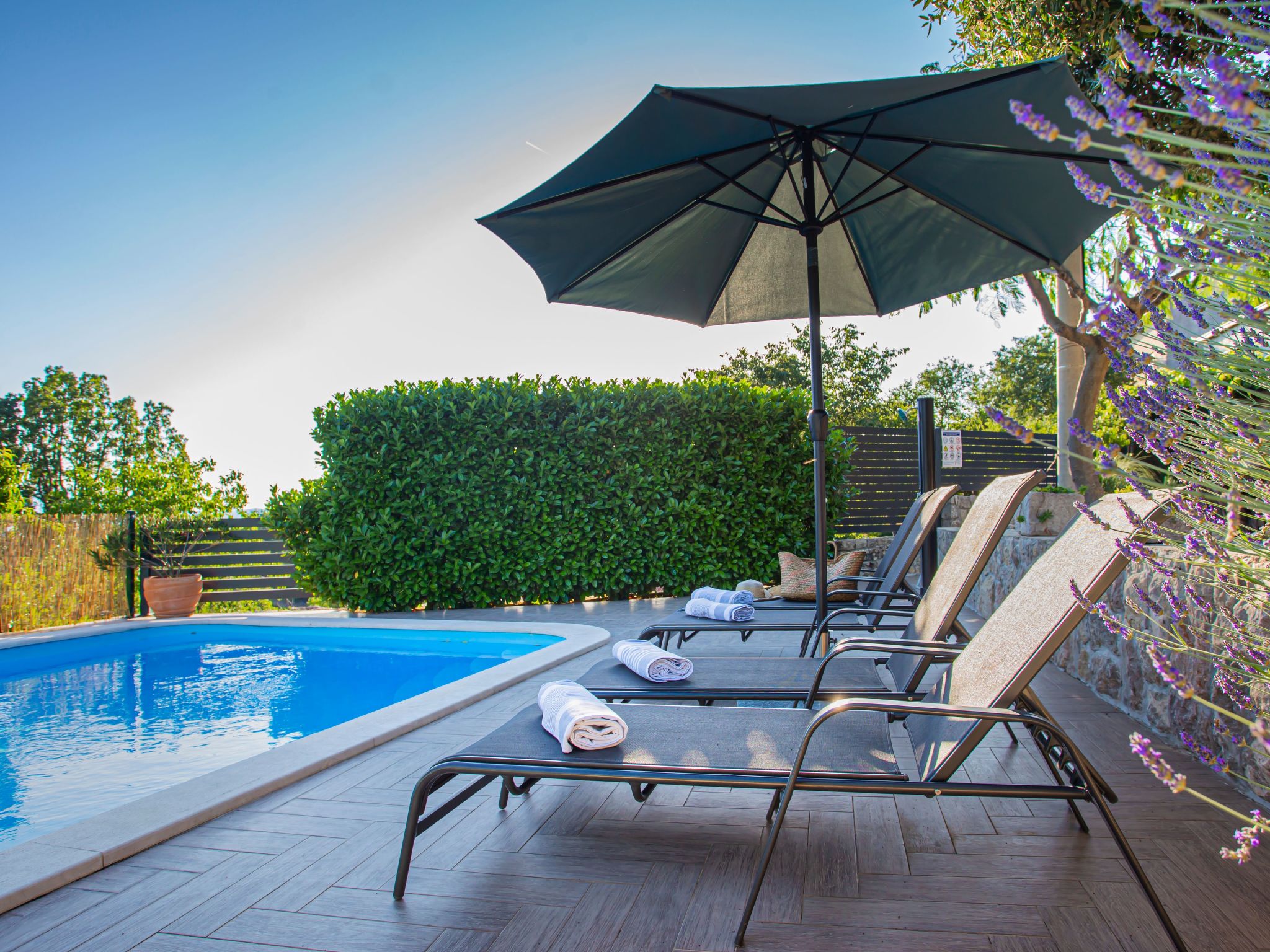 Großes Ferienhaus in Gornji Vinjani mit Pool - Image-tags.info