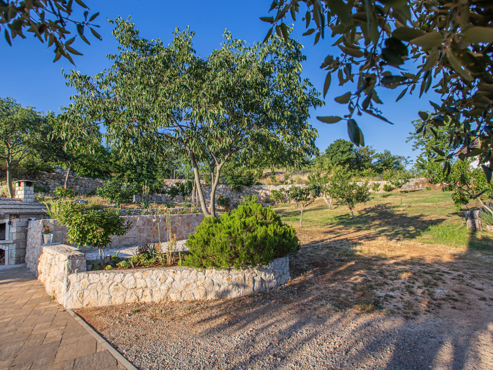 Großes Ferienhaus in Gornji Vinjani mit Pool