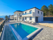 Villa Budimir: Nieuwe luxe villa met verwarmd zwembad in Imotski - thumbnail 1