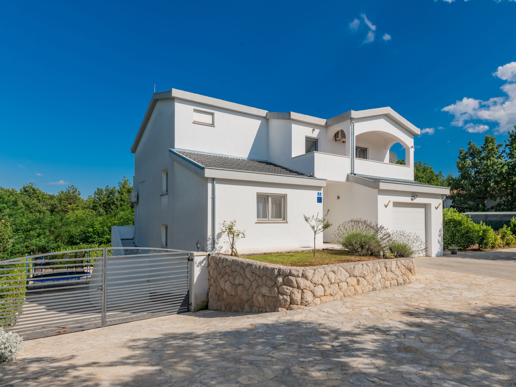 Villa Dalmatina: privéparadijs met zwembad op 30 meter van het strand - foto 32