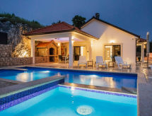 Moderne villa Lozo met privézwembad nabij Imotski en de Rode en Blauwe meren - thumbnail 1