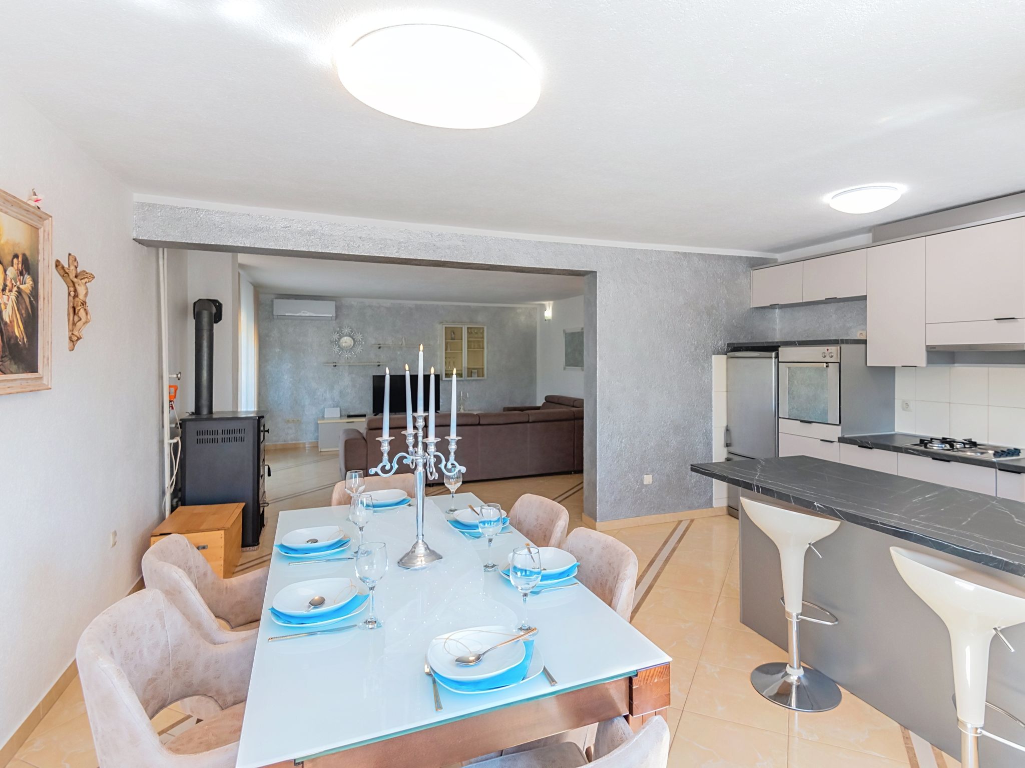 Maison Secret Gem – Cuisine et coin repas, photo 10 sur 56