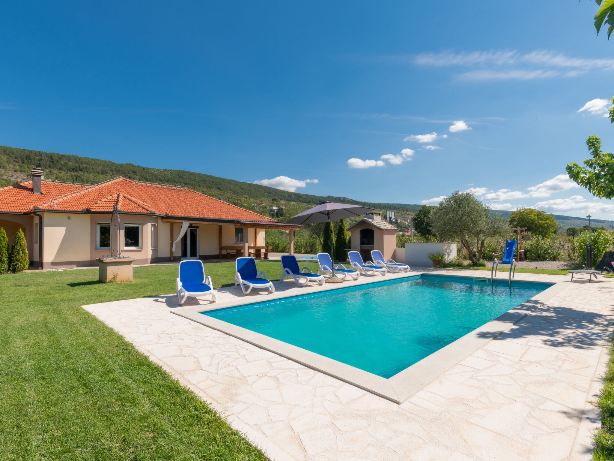 Vrijstaande villa met privézwembad en bergzicht nabij Imotski - foto 7