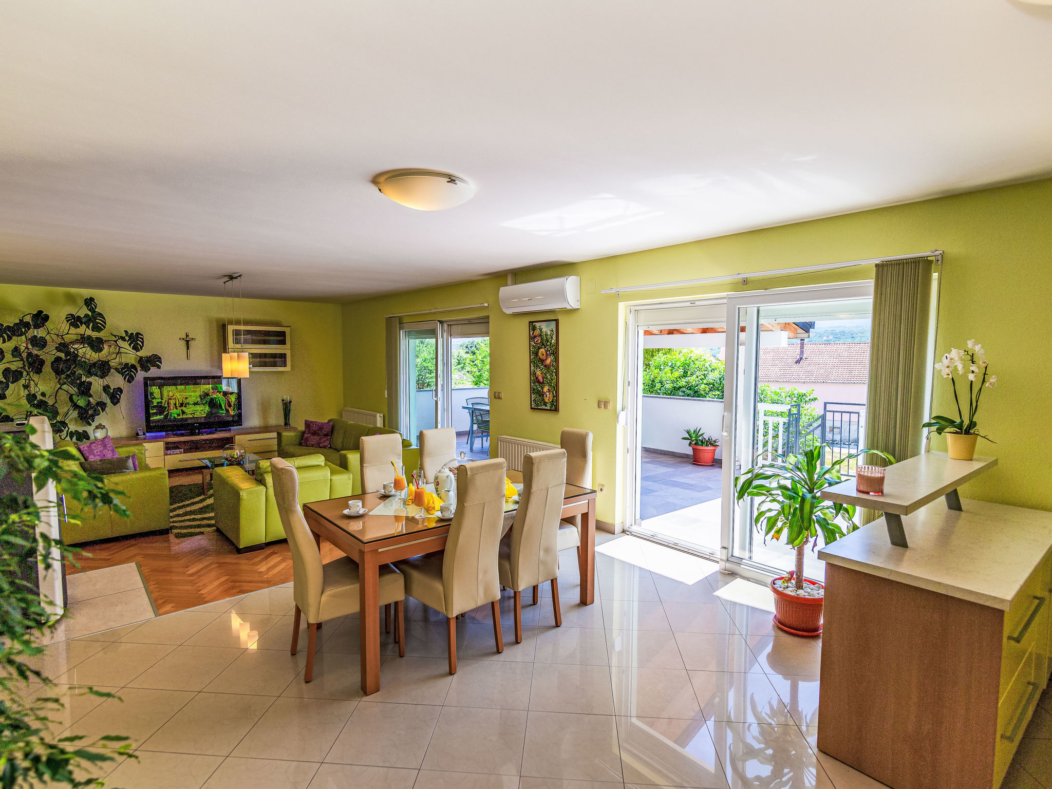 Green Oasis - Image 3