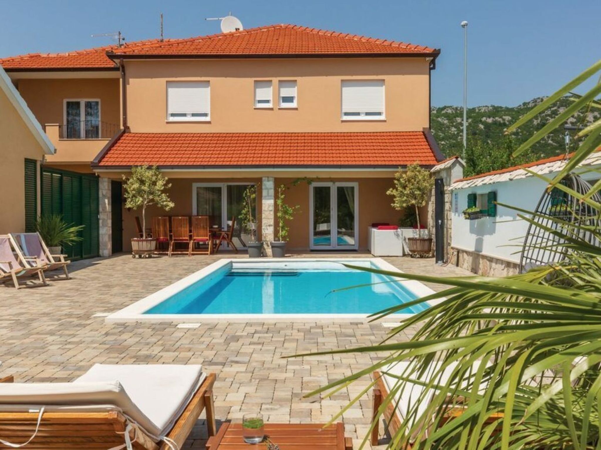 Villa Zara mit beheiztem Hydromassage-Pool-Dedans