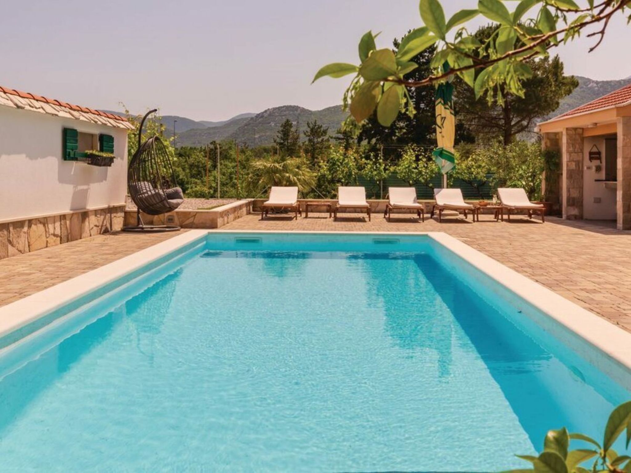 Villa Zara mit beheiztem Hydromassage-Pool-Dedans