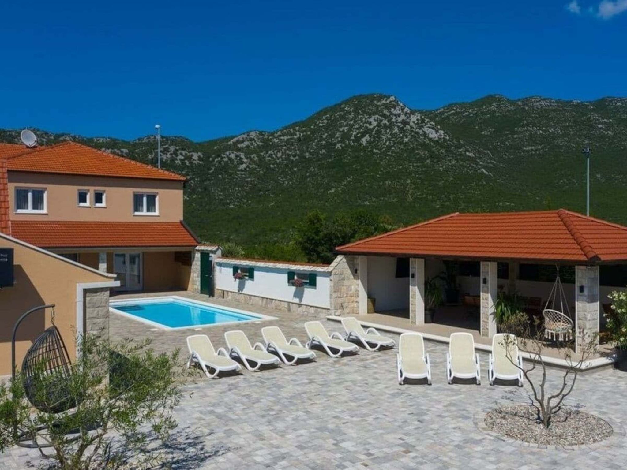 Villa Zara mit beheiztem Hydromassage-Pool-Dedans