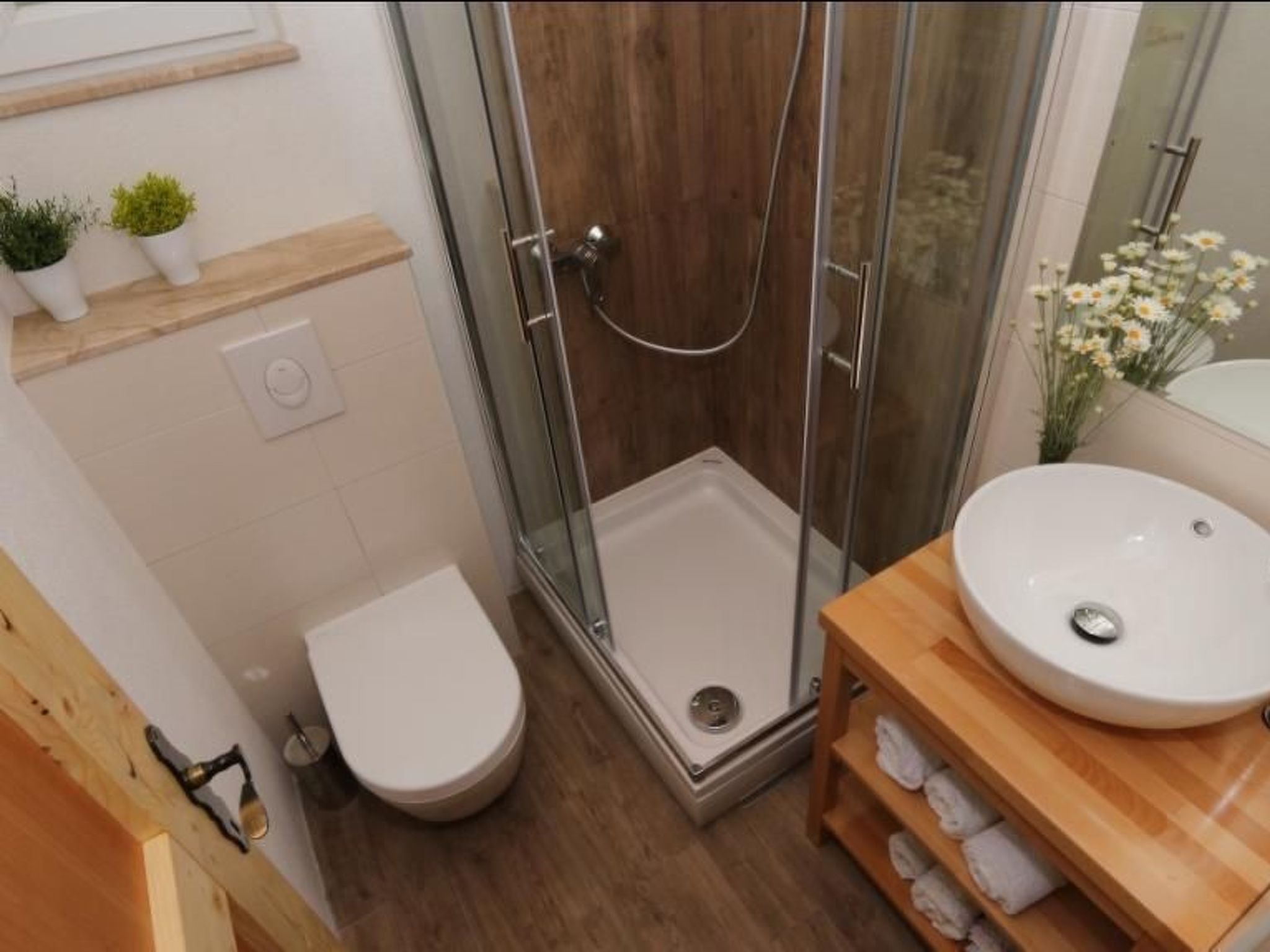 Freistehendes Ferienhaus in Duge Njive mit Privatem Pool-Dedans