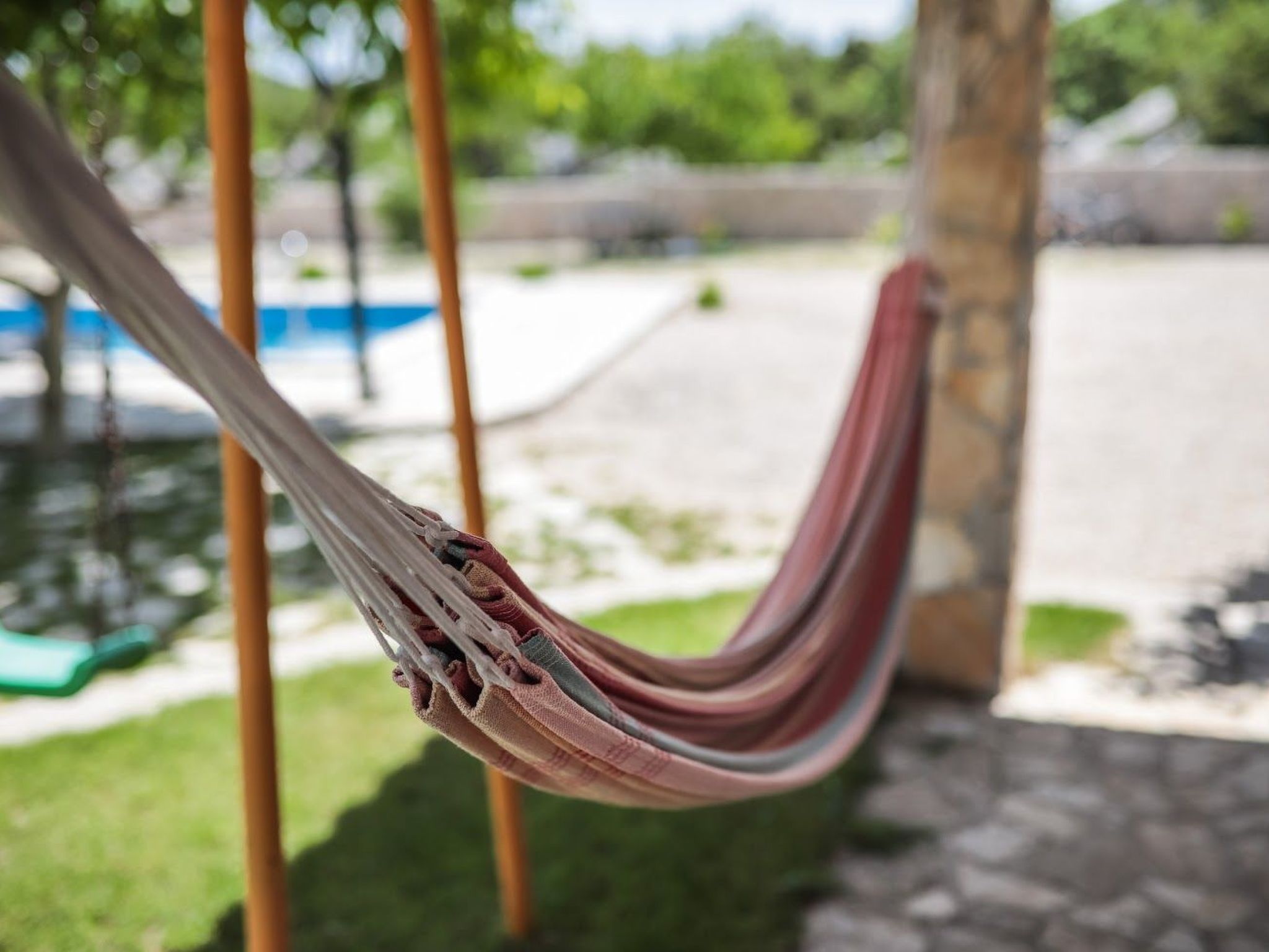 Freistehendes Ferienhaus in Duge Njive mit Privatem Pool-Dedans