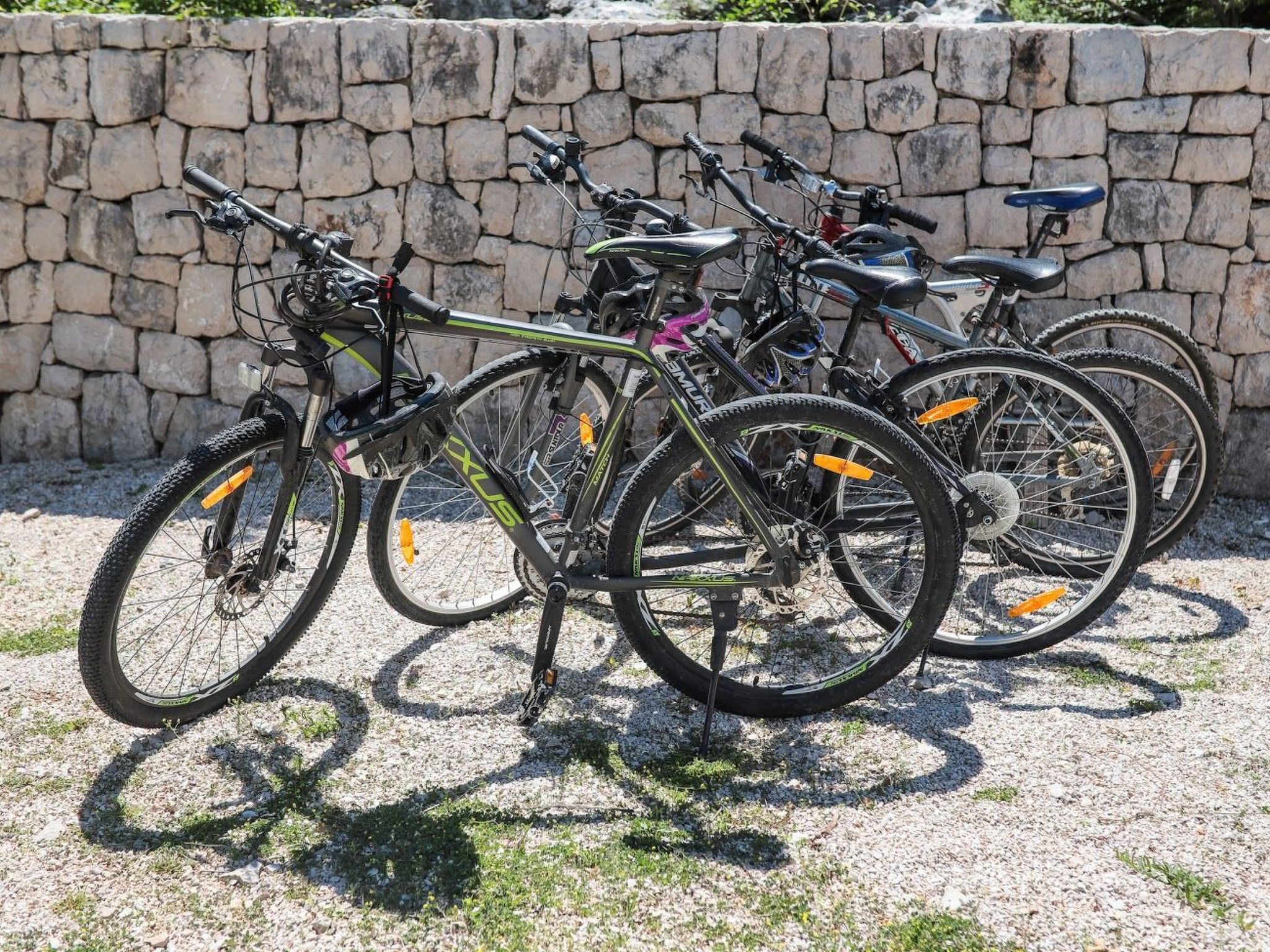 Freistehendes Ferienhaus in Duge Njive mit Privatem Pool-Dedans