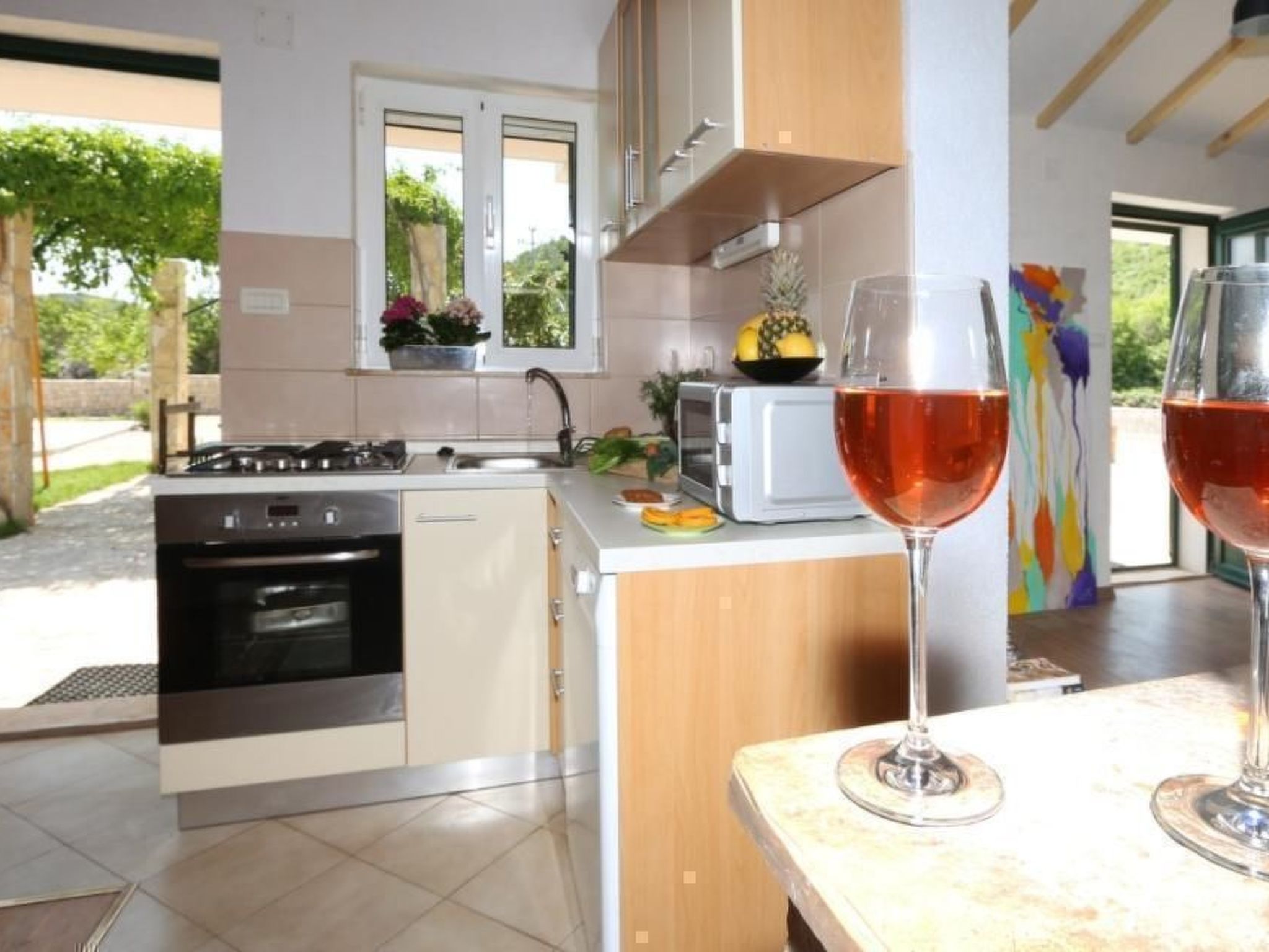 Freistehendes Ferienhaus in Duge Njive mit Privatem Pool-Dedans