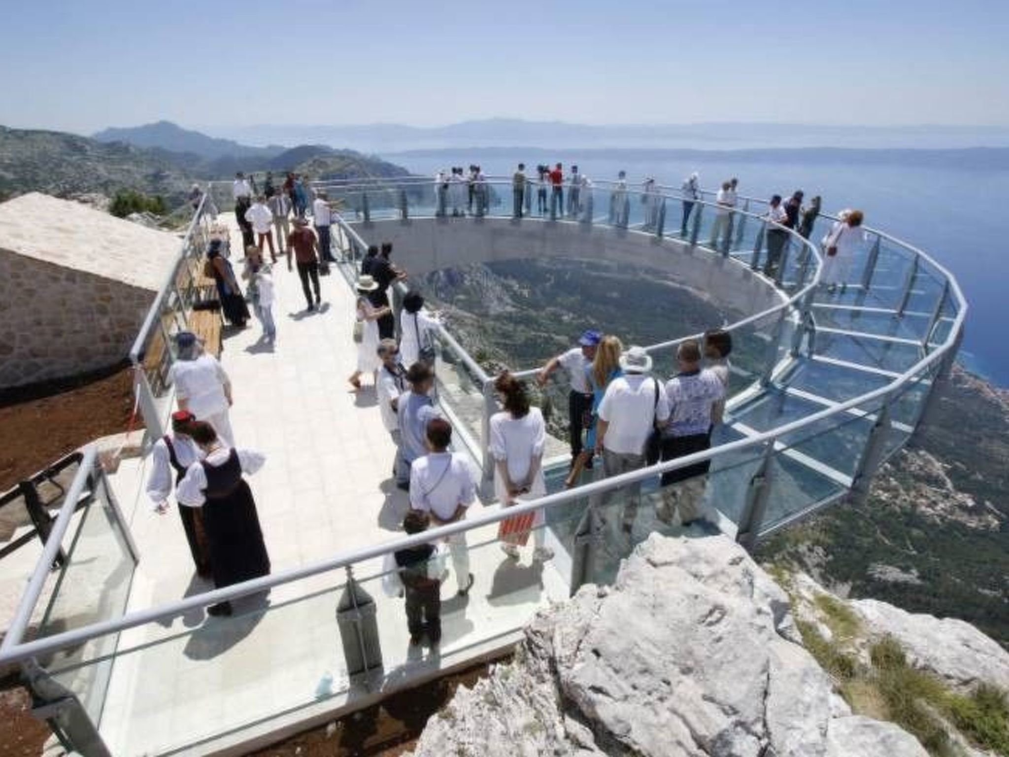 Freistehendes Ferienhaus in Duge Njive mit Privatem Pool-Dedans