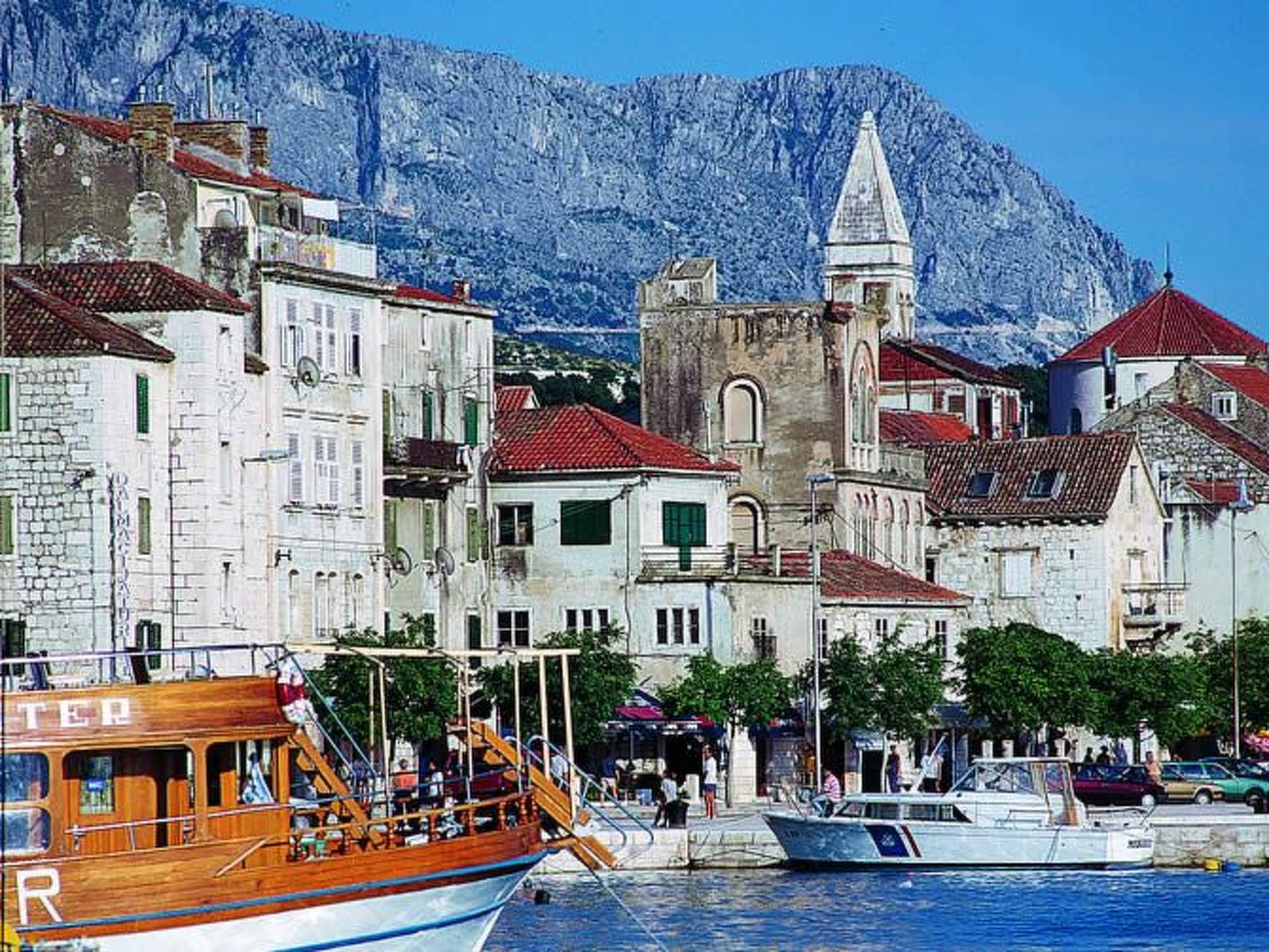 Freistehendes Ferienhaus in Duge Njive mit Privatem Pool-Dedans