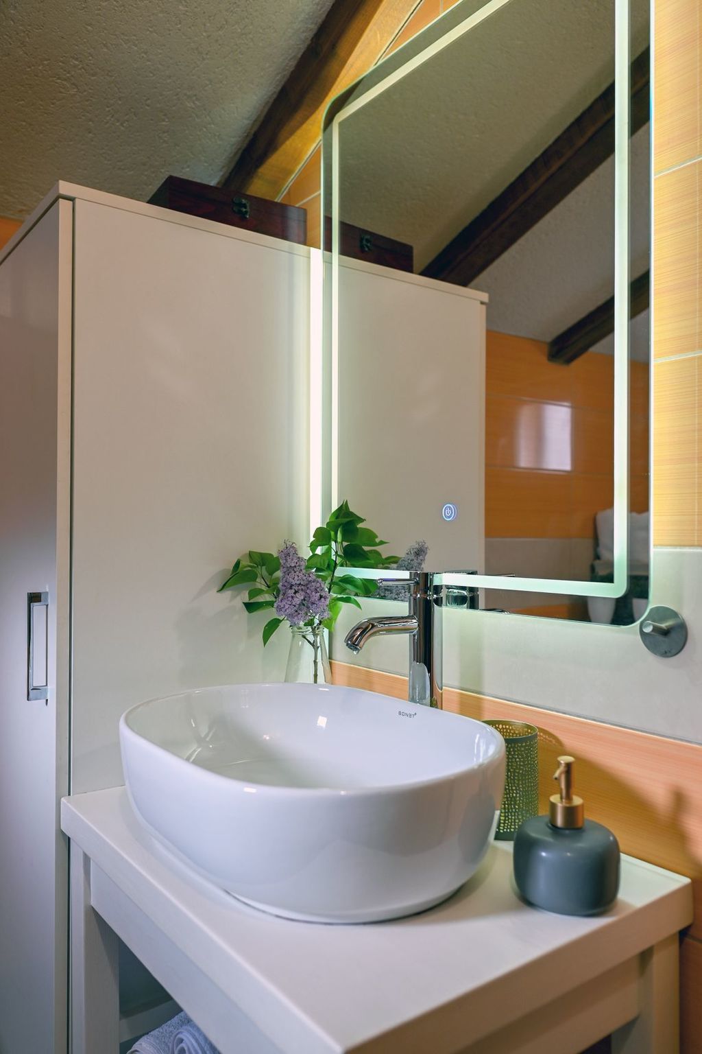 Freistehendes Ferienhaus in Duge Njive mit Privatem Pool-Dedans