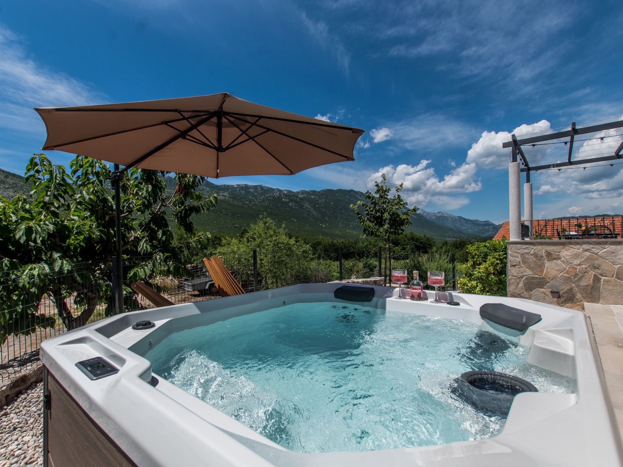 Villa Le Adria - Privater HotTub- Kostenloses Parken am Strand-Dedans