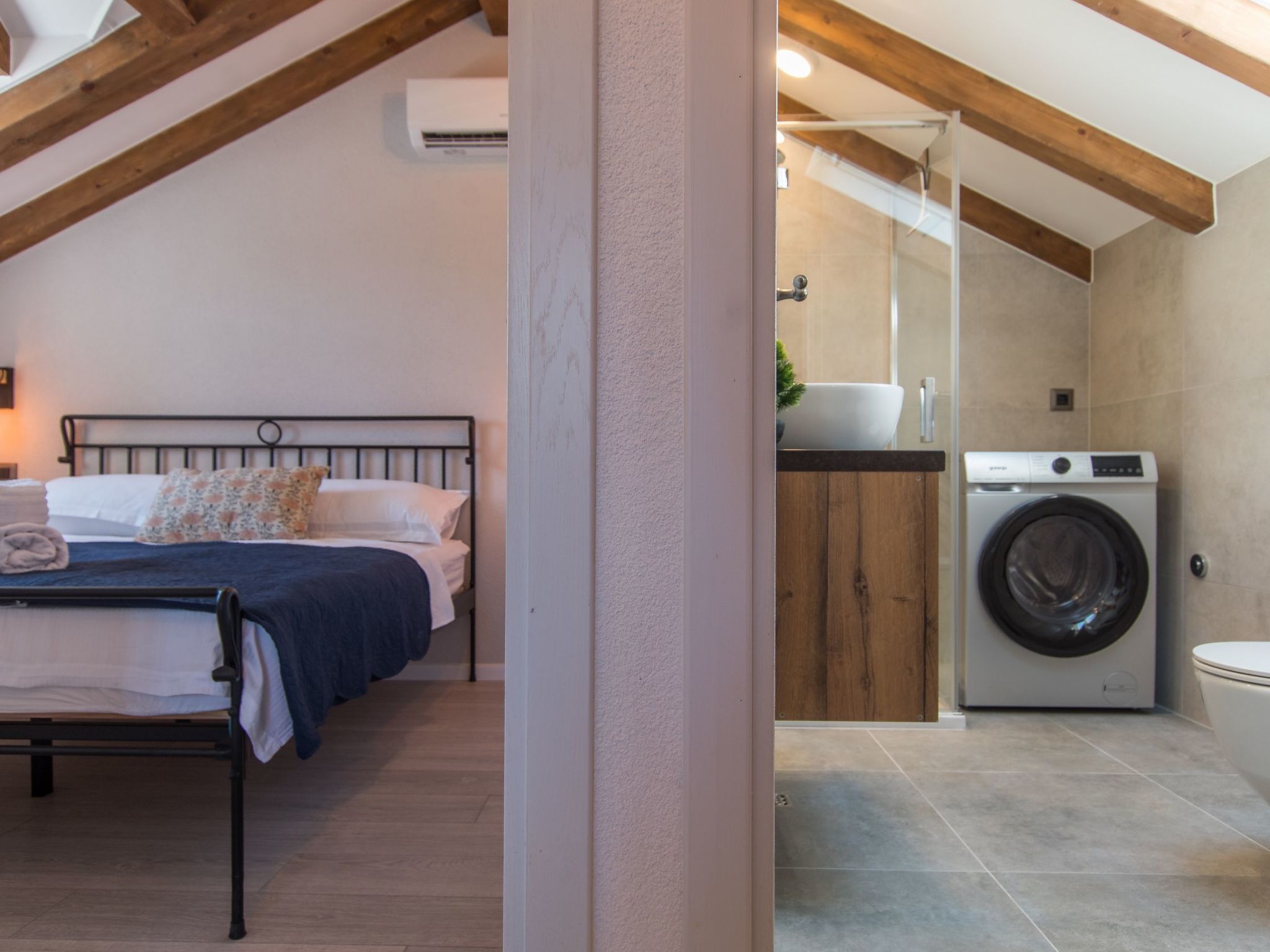 Villa Le Adria - Privater HotTub- Kostenloses Parken am Strand-Dedans