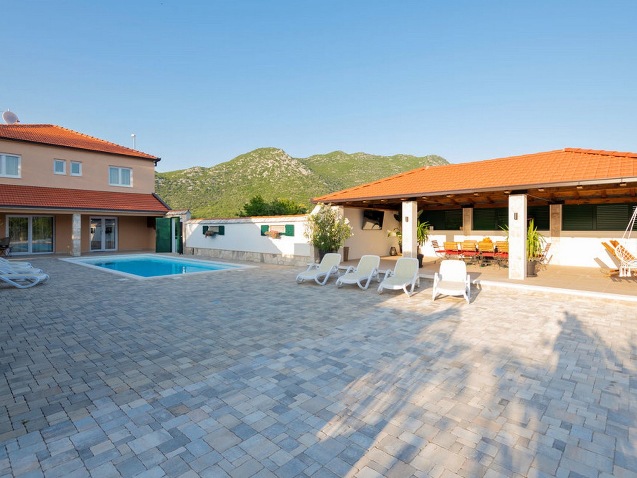 Ferienvilla "Nautica" mit Bergblick-Binnen